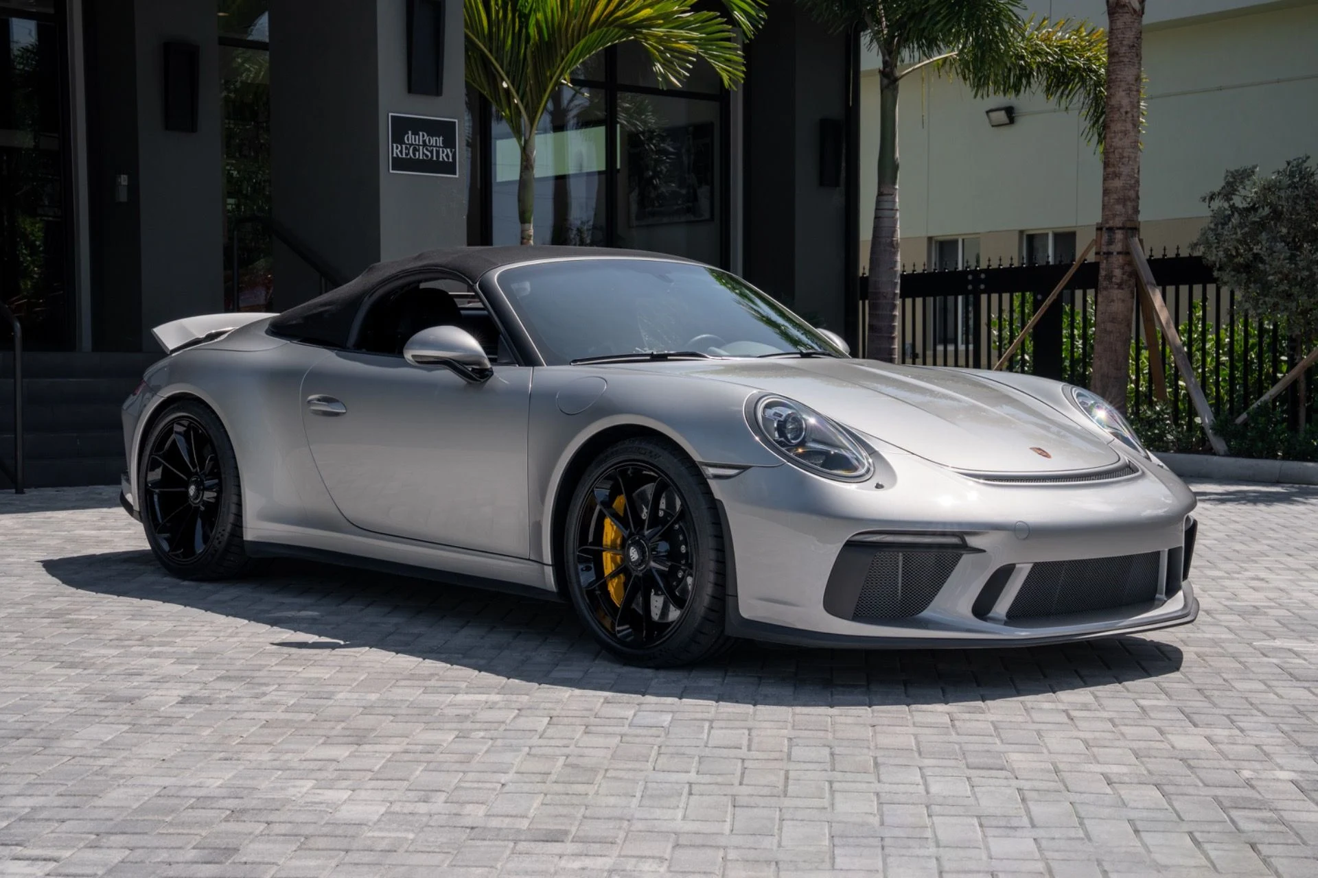 mph074_1603355495_Used_2019_Porsche_911_Speedster_1781046613_128d917db9