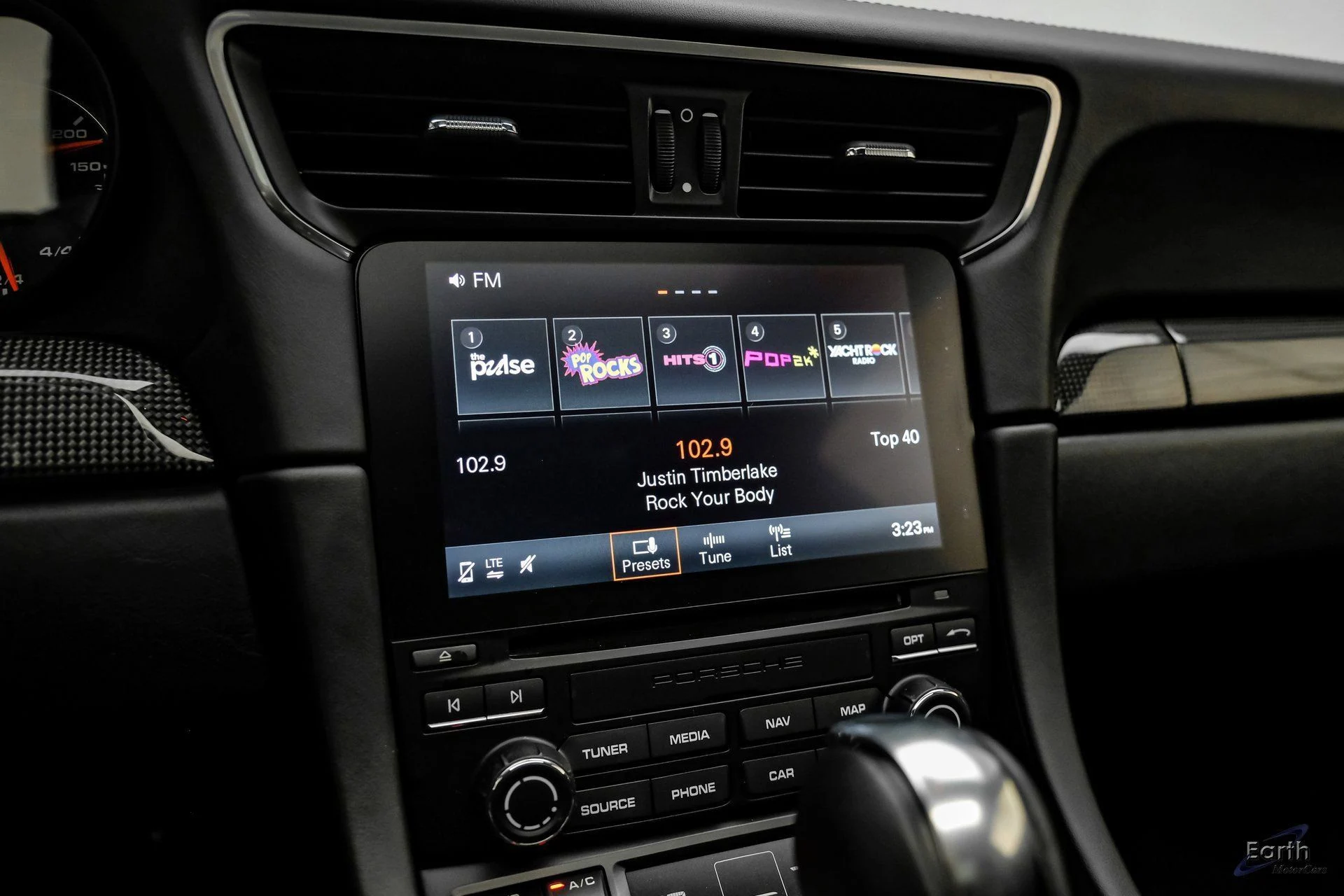 mph074_161414062_dd119f7c39ffd667fc9d80d971a4baf0x_c599bba2dd