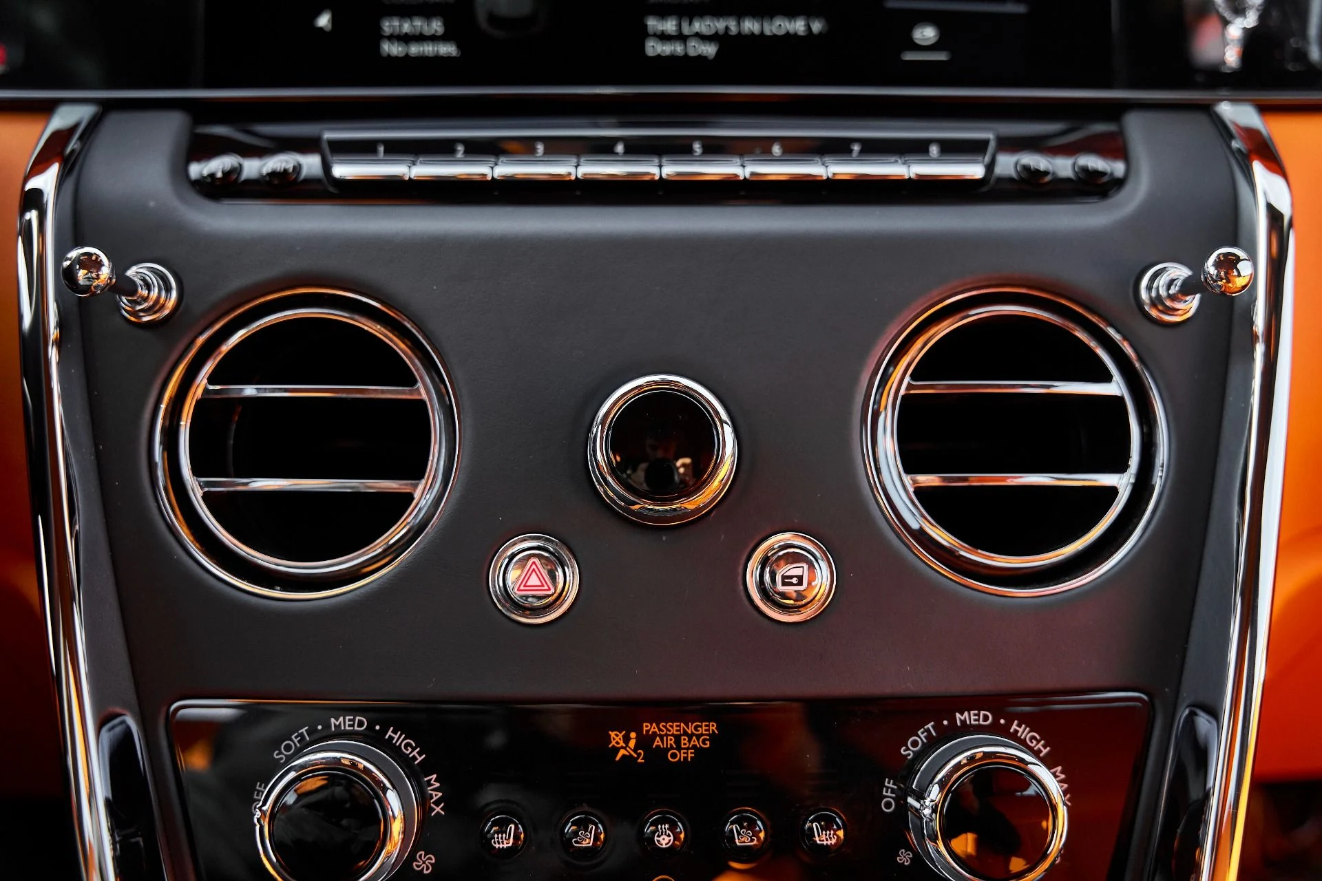 mph074_1656880264_Used_2025_Rolls_Royce_Cullinan_1766456736_735b914376