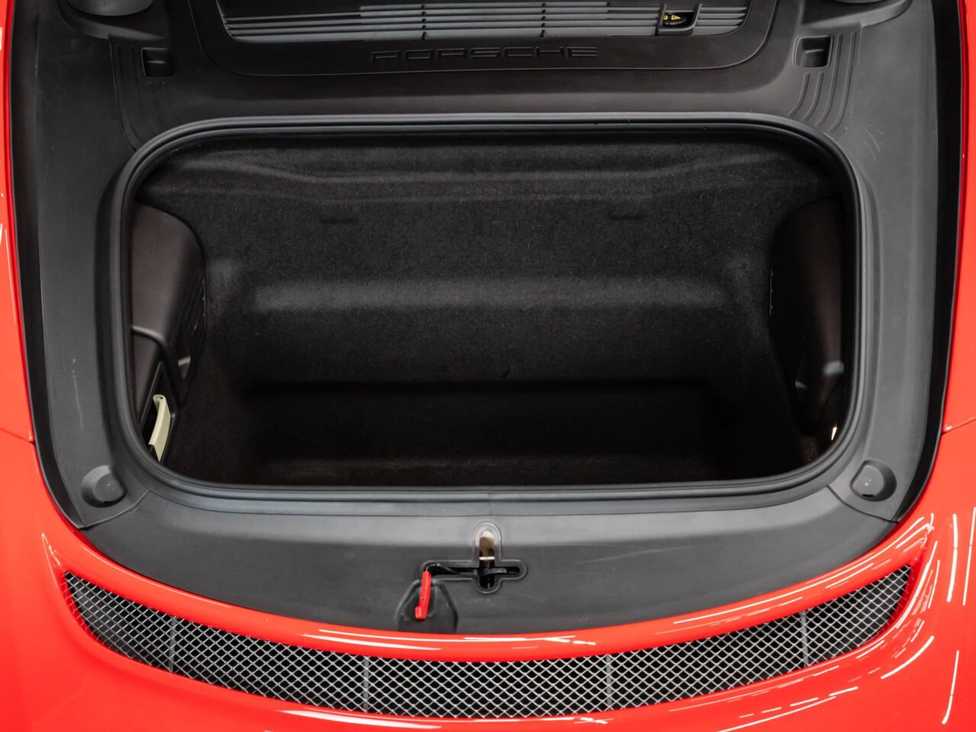 mph074_1736256736_porsche_911_2018_ffd4d69a75