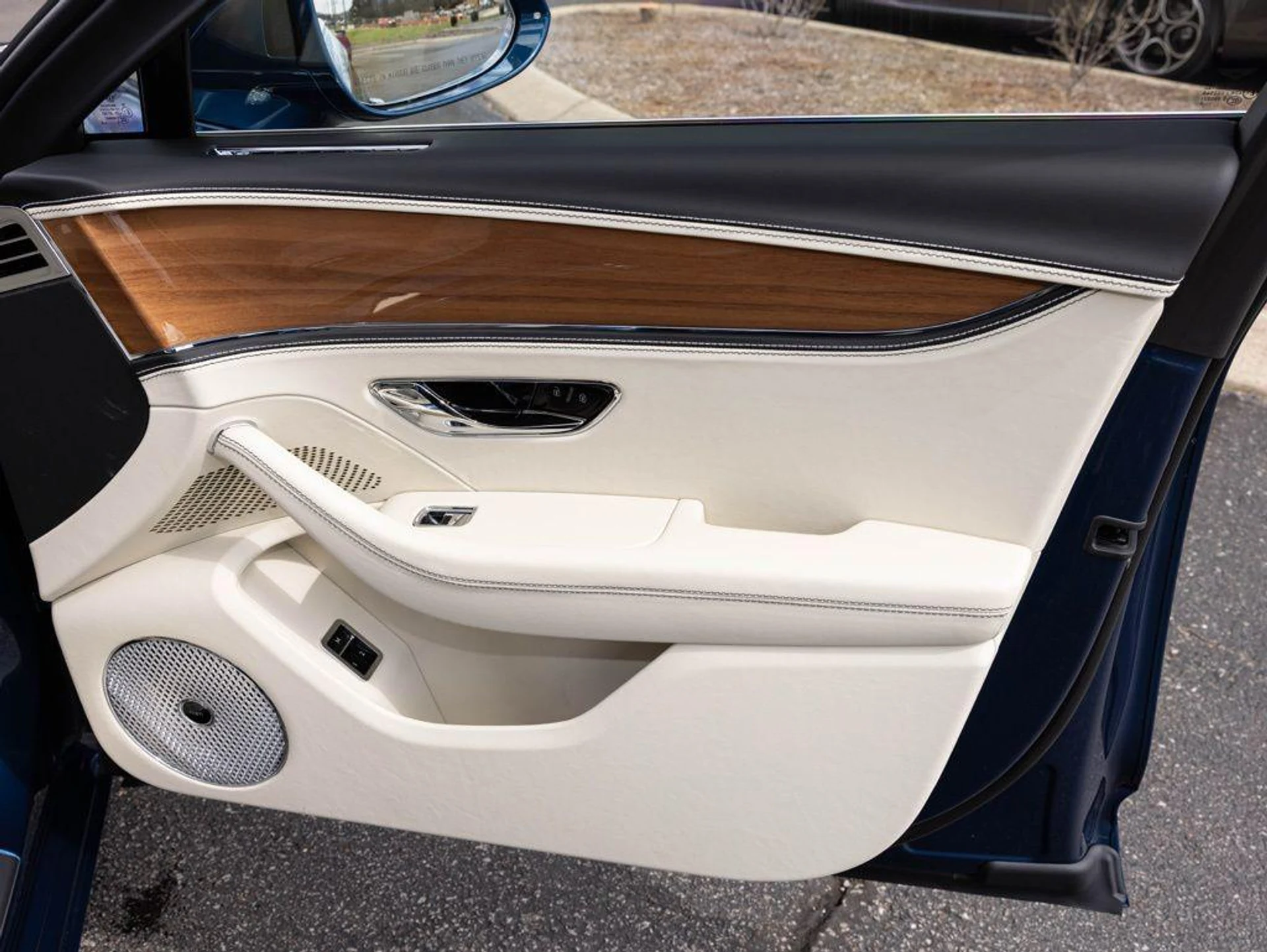 mph074_1743836925_500853698_69ac49f542328134f501d02c_455e192296