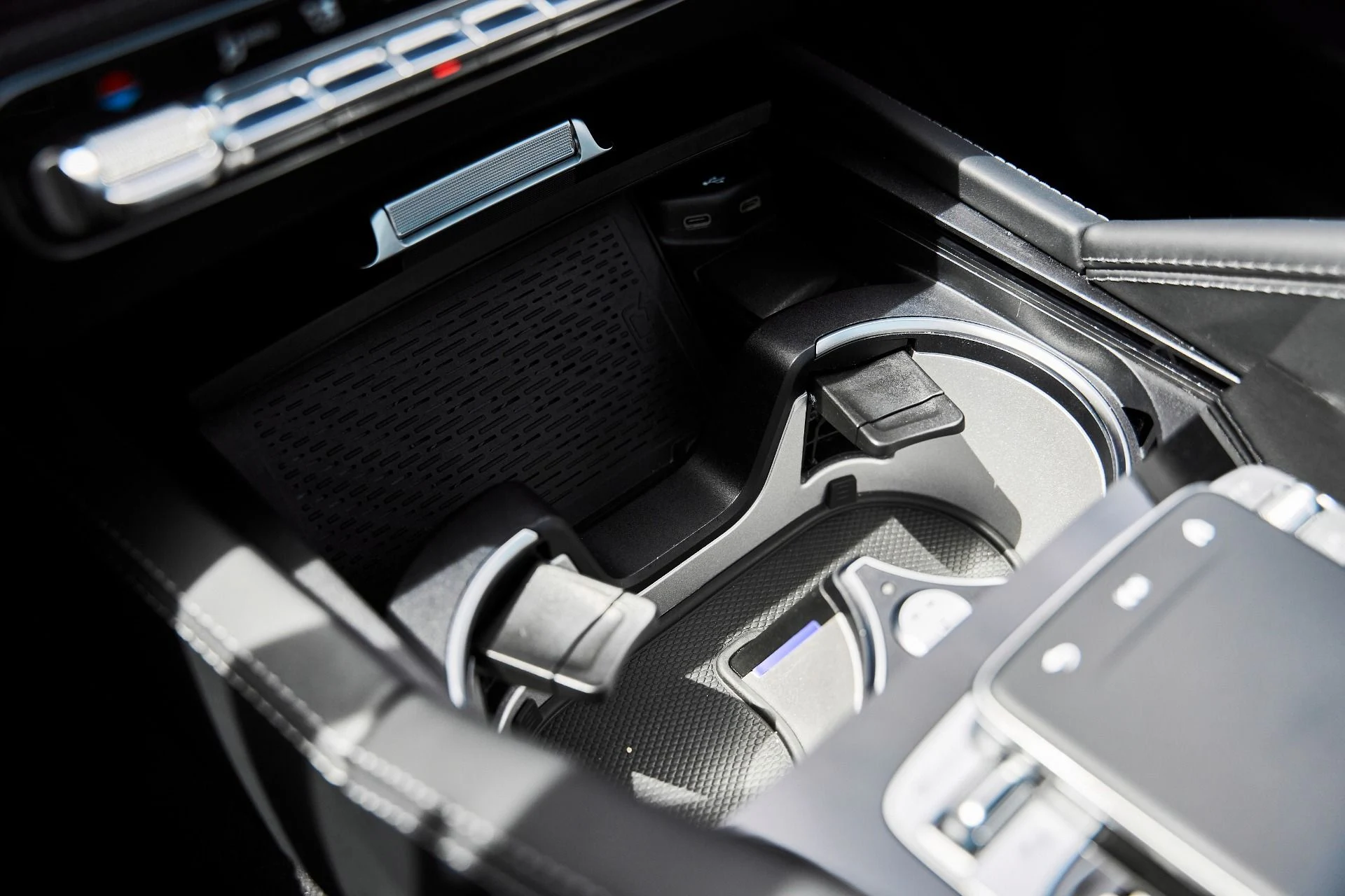 mph074_1826899461_Used_2024_Mercedes_Benz_GLS_Maybach_GLS_600_1776550687_c0b89ac886