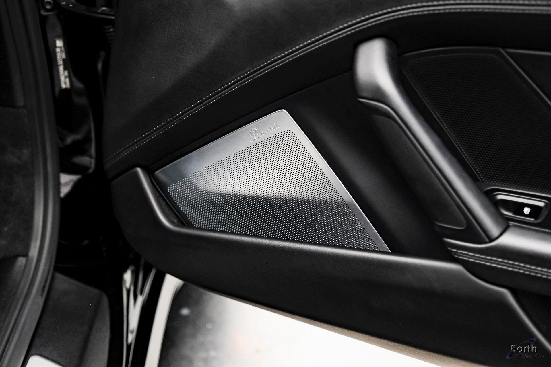 mph074_1838667680_e5c0b95a697dea0b97d1cdc79dfba725x_21bb079303