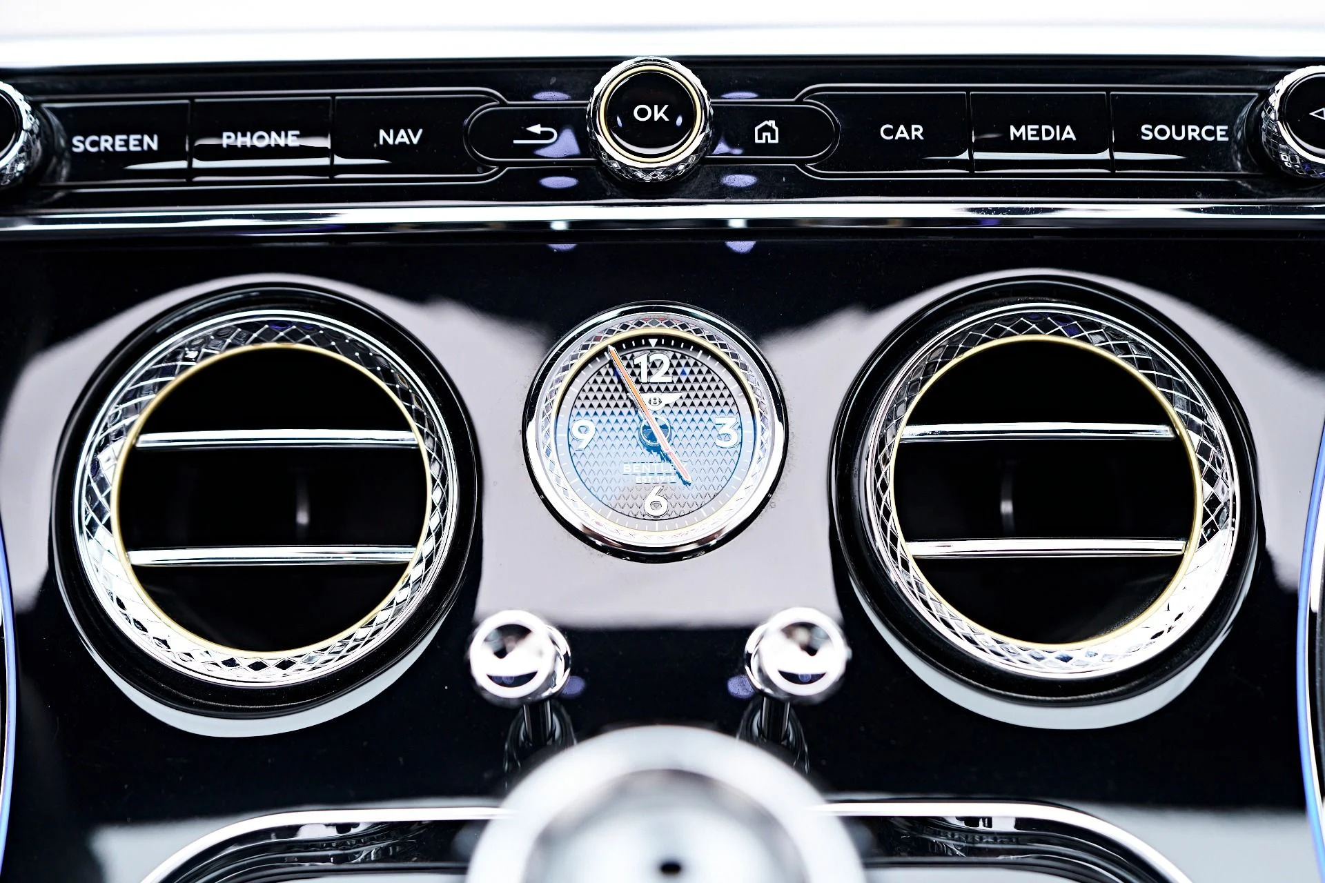 mph074_1841207555_Used_2023_Bentley_Continental_GT_Azure_1757028995_788389b789
