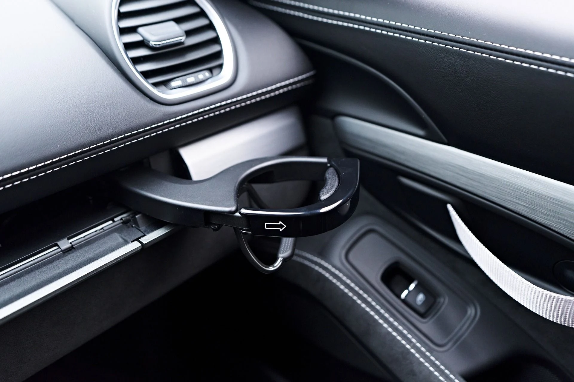 mph074_1843710496_Used_2021_Porsche_718_Cayman_GT_4_1753215060_43ada683de