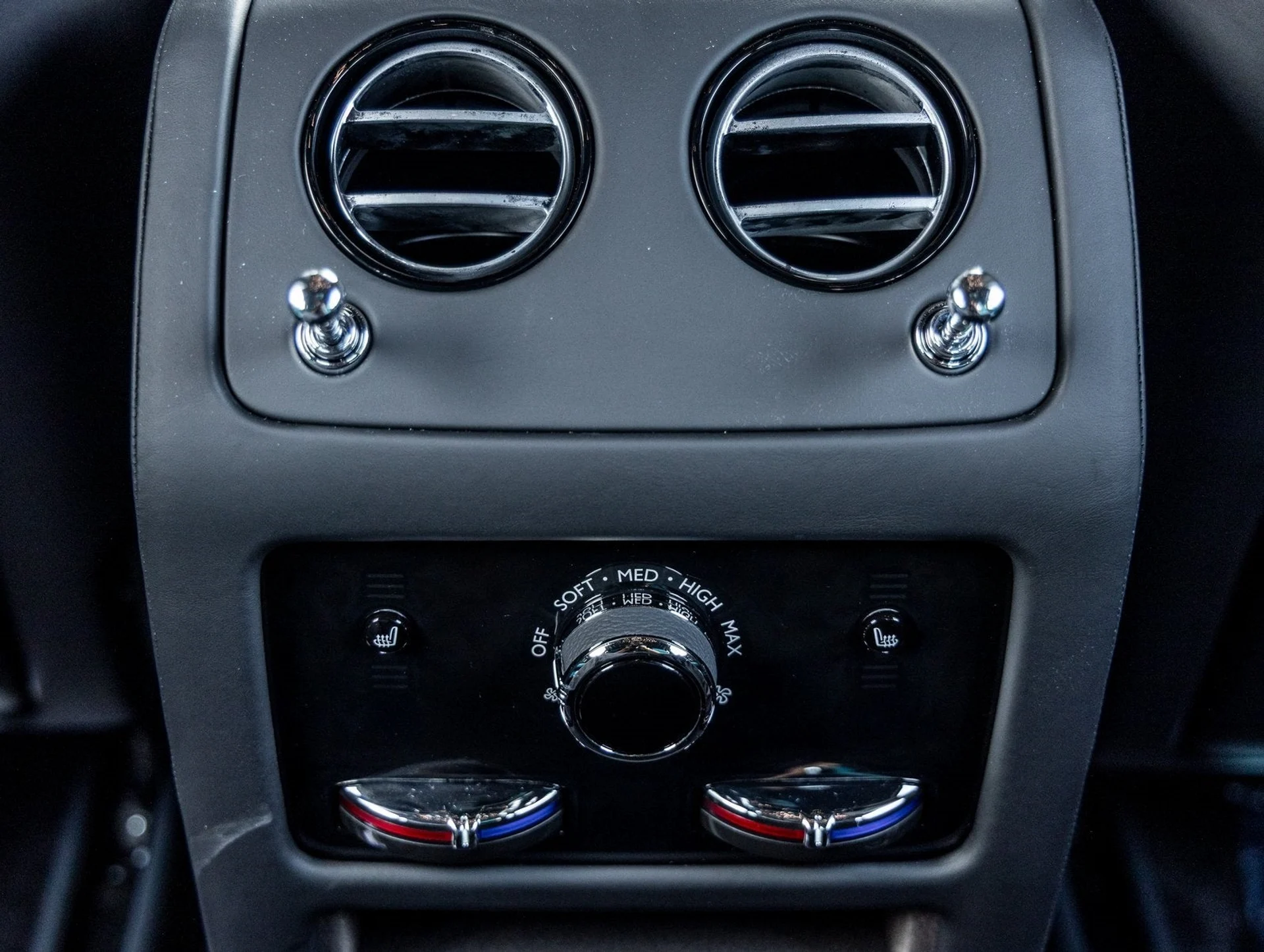 mph074_1921291885_75_65bc13b95d