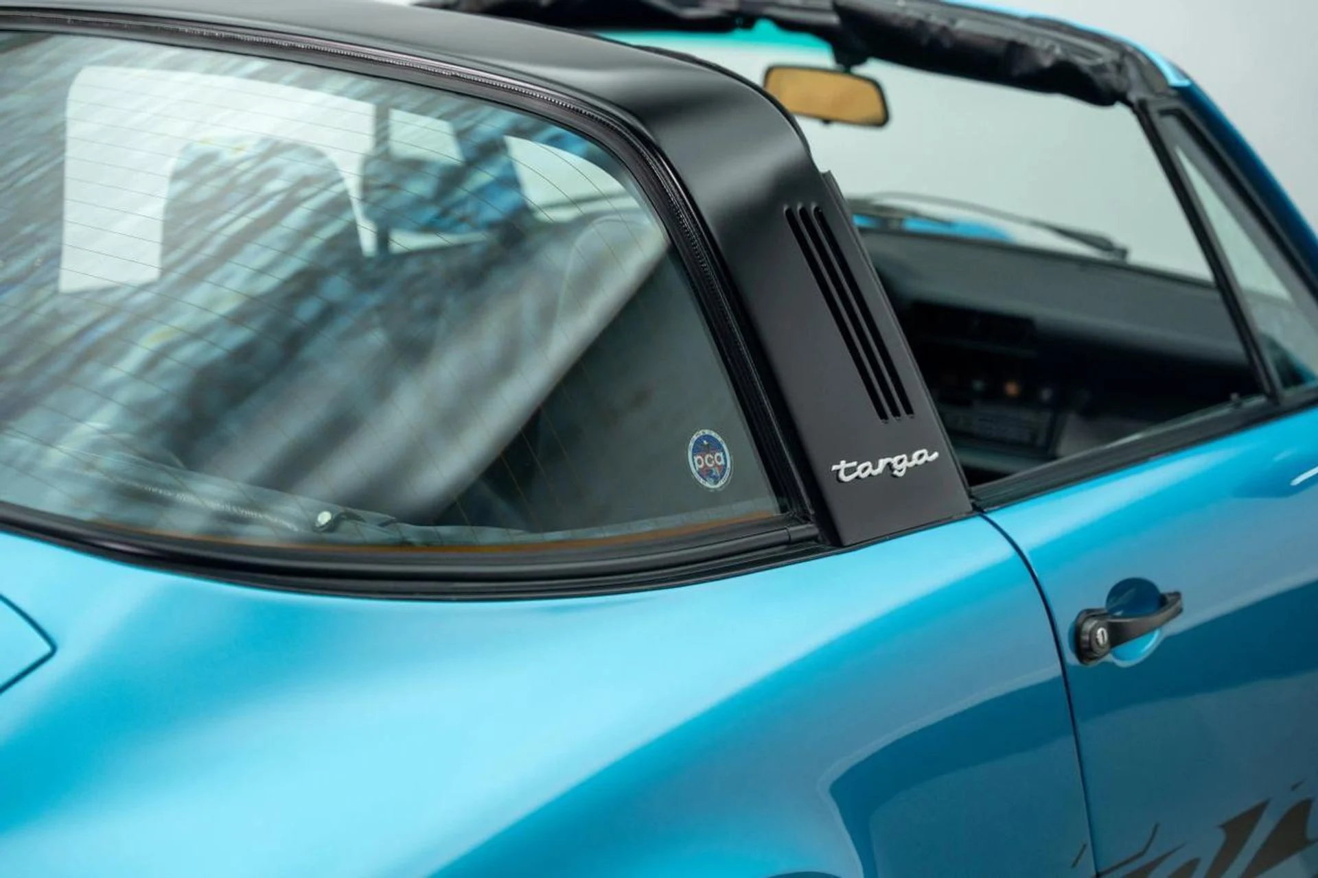 mph074_1952175683_92874af6771218645087fa9dd3458e64_6340ce3838