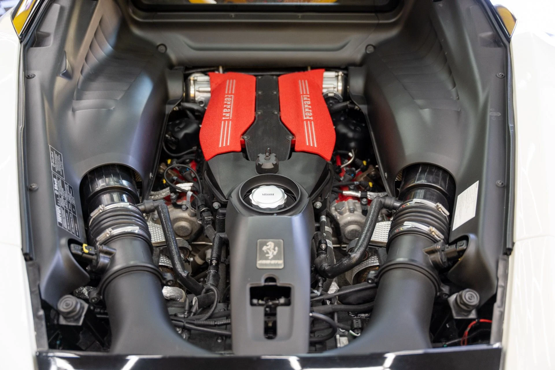 mph074_1959011679_Used_2016_Ferrari_488_GTB_1792442260_ae30757216