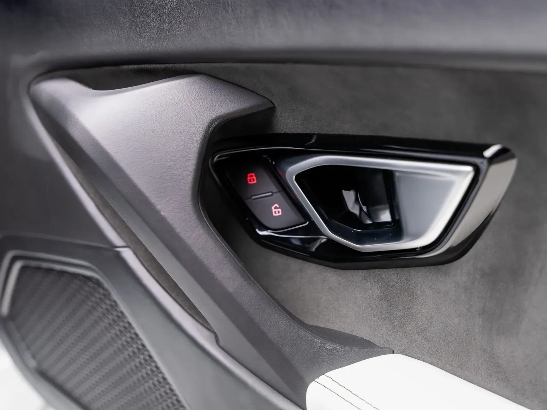 mph074_1961778153_56e134a4_61d6_4d0b_a669_2f122b21b048_39c3ca52f2