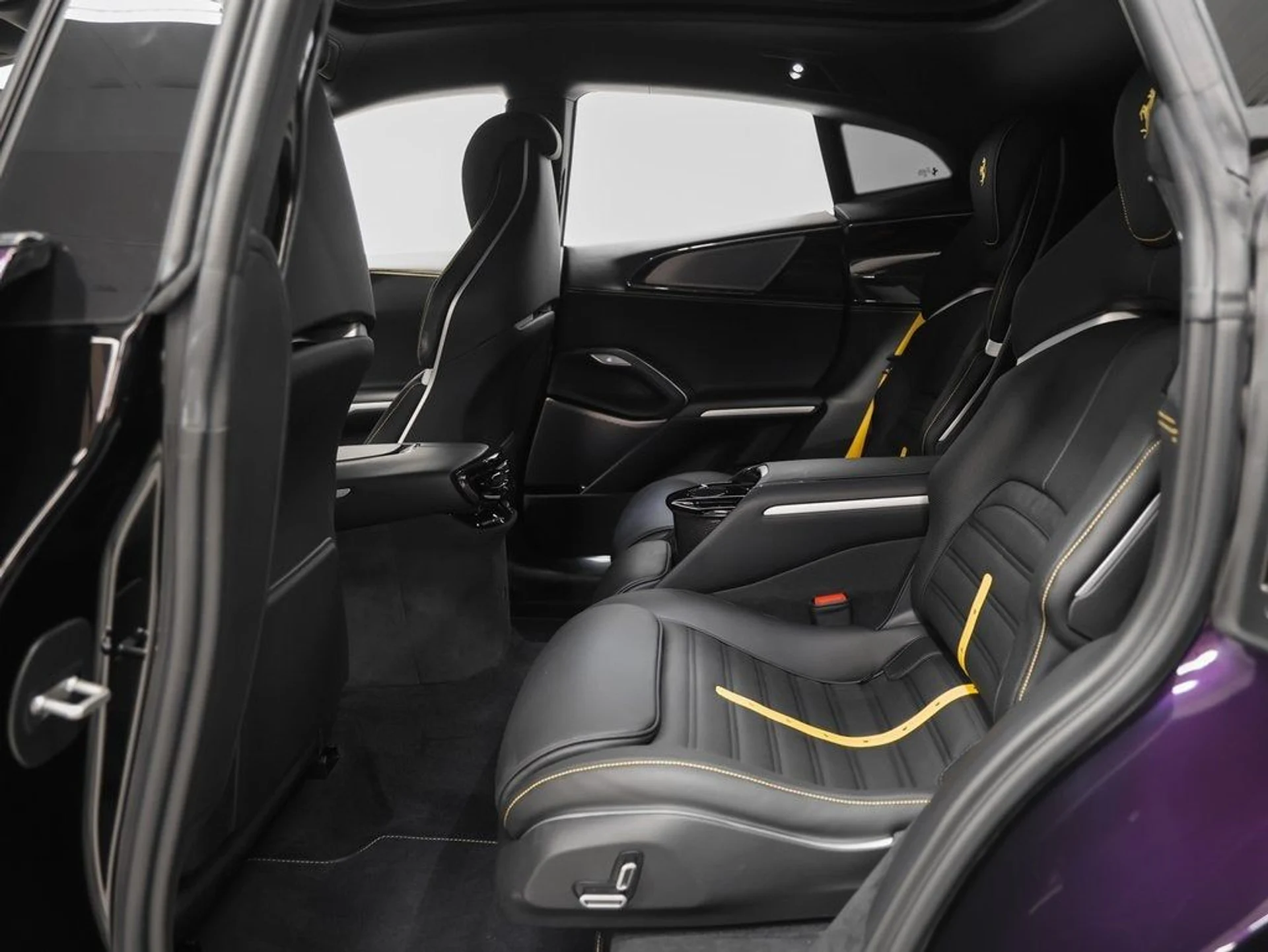 mph074_1970992116_75_5c8a4081a9