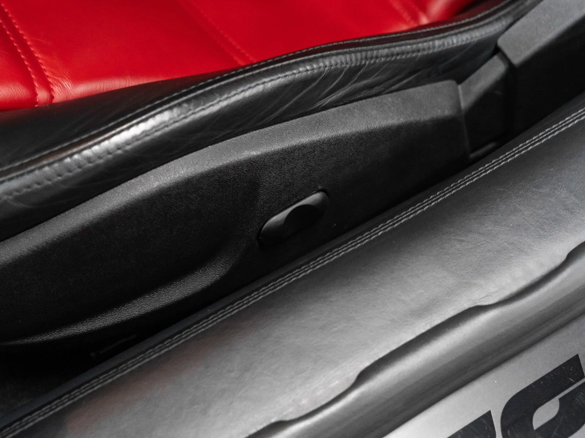 mph074_2082706096_lamborghini_gallardo_2004_811dc426c5