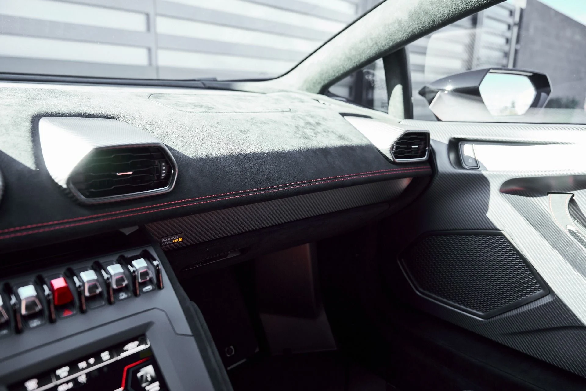 mph074_2100492647_Used_2023_Lamborghini_Huracan_STO_Base_1771381331_a1c74bee59