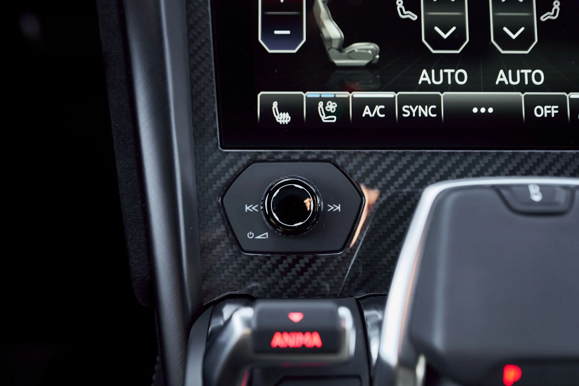 mph074_210145449_Used_2024_Lamborghini_Urus_Performante_1764124909_e4404e65a4