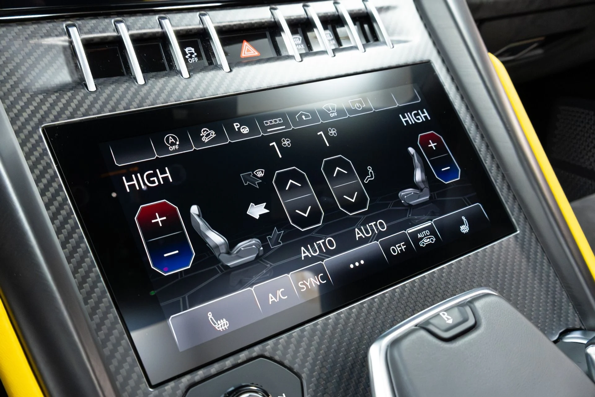 mph074_2149736327_Used_2022_Lamborghini_Urus_Graphite_Capsule_1775757245_ee55b40707