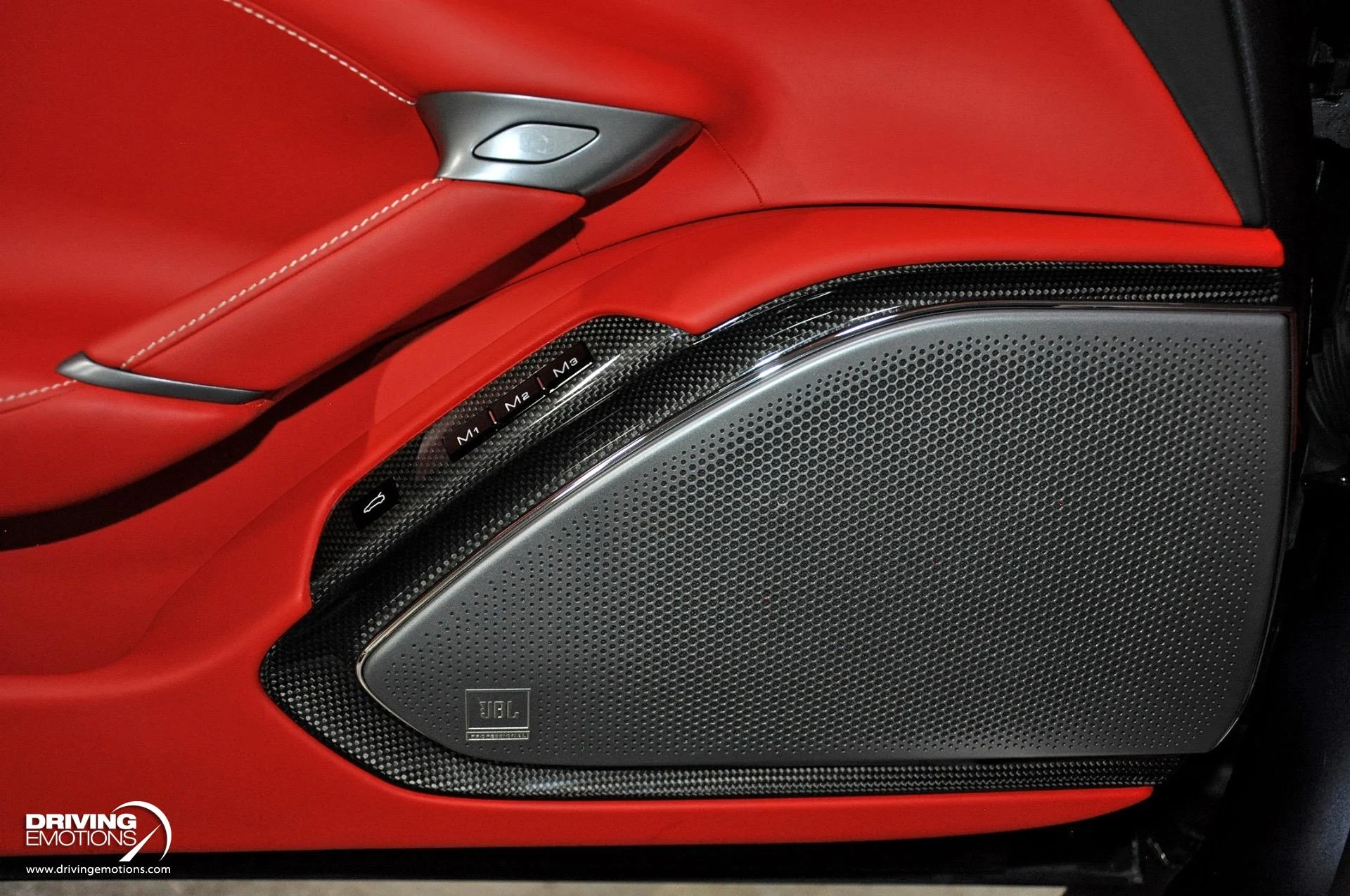 mph074_2155726610_882_p75_l_7fb22e6cc1