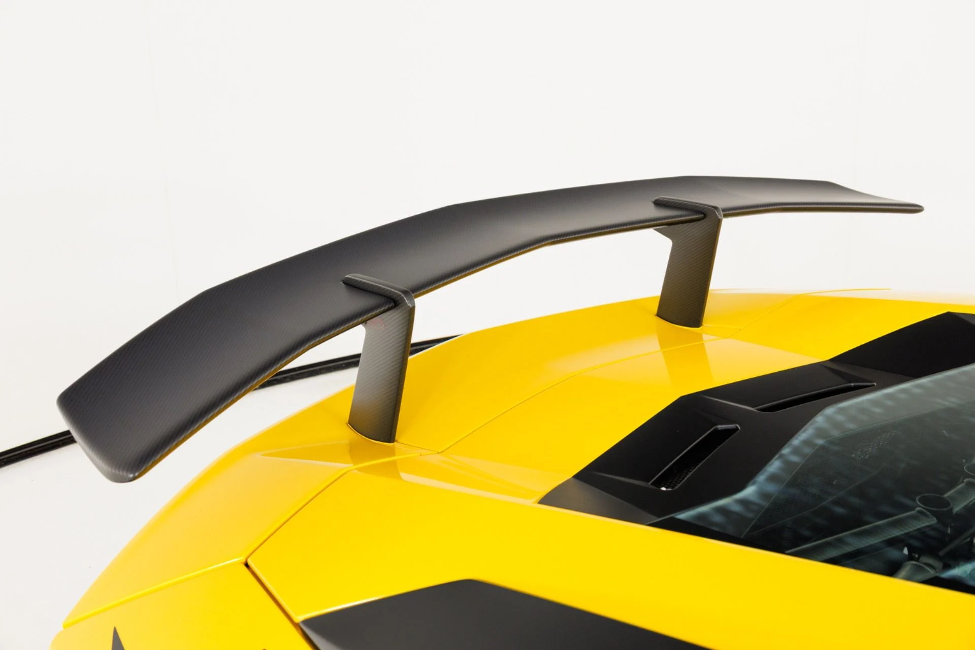 mph074_2167190926_Used_2016_Lamborghini_Aventador_LP_750_4_Superveloce_1785278593_e5427bf69f