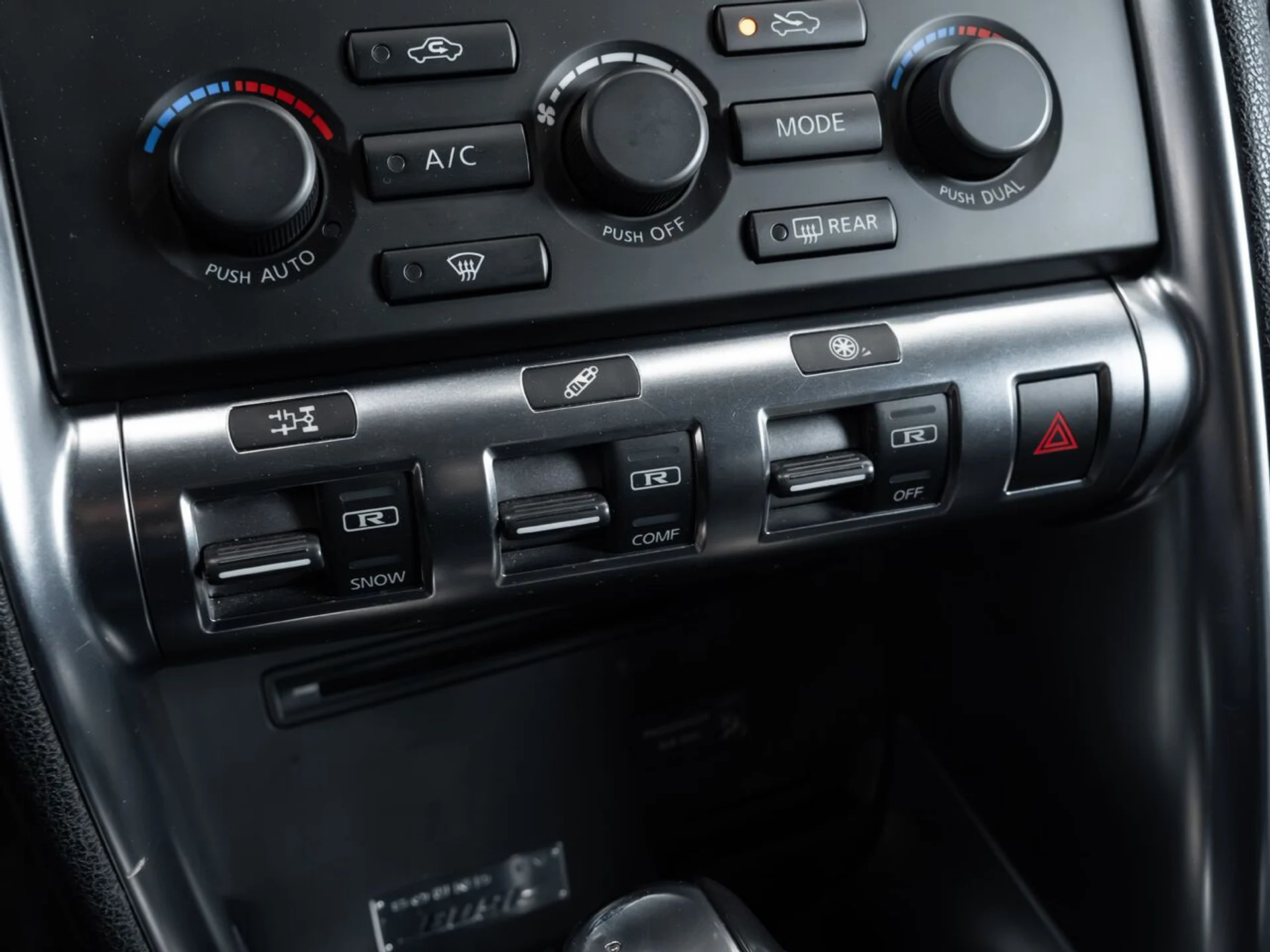 mph074_2169600913_nissan_gt_r_2009_c62bd25269