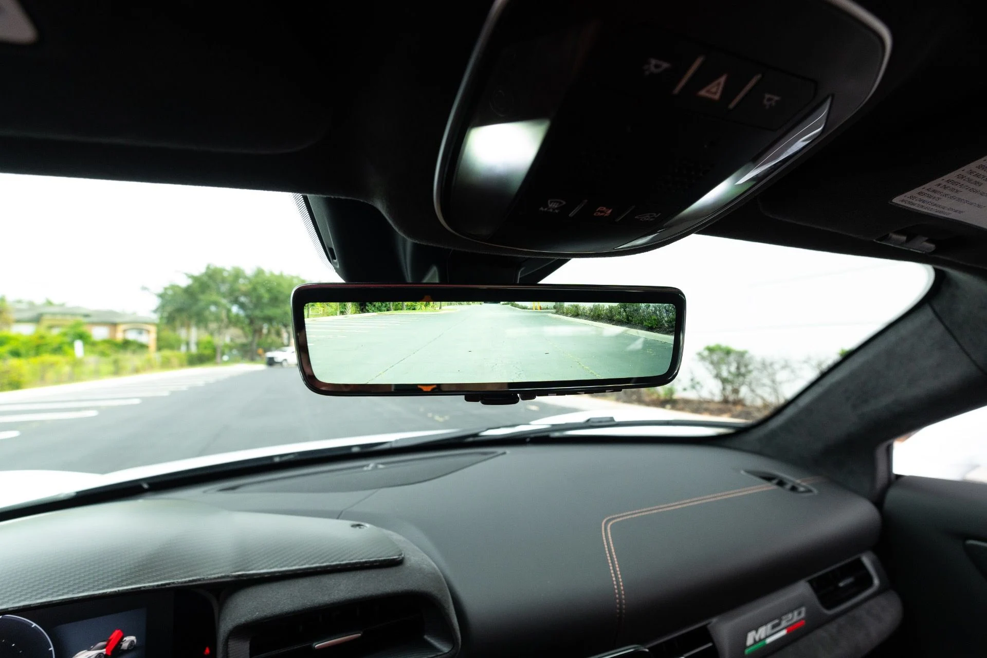 mph074_2233673592_Used_2022_Maserati_MC_20_1777083905_2ddd77837d