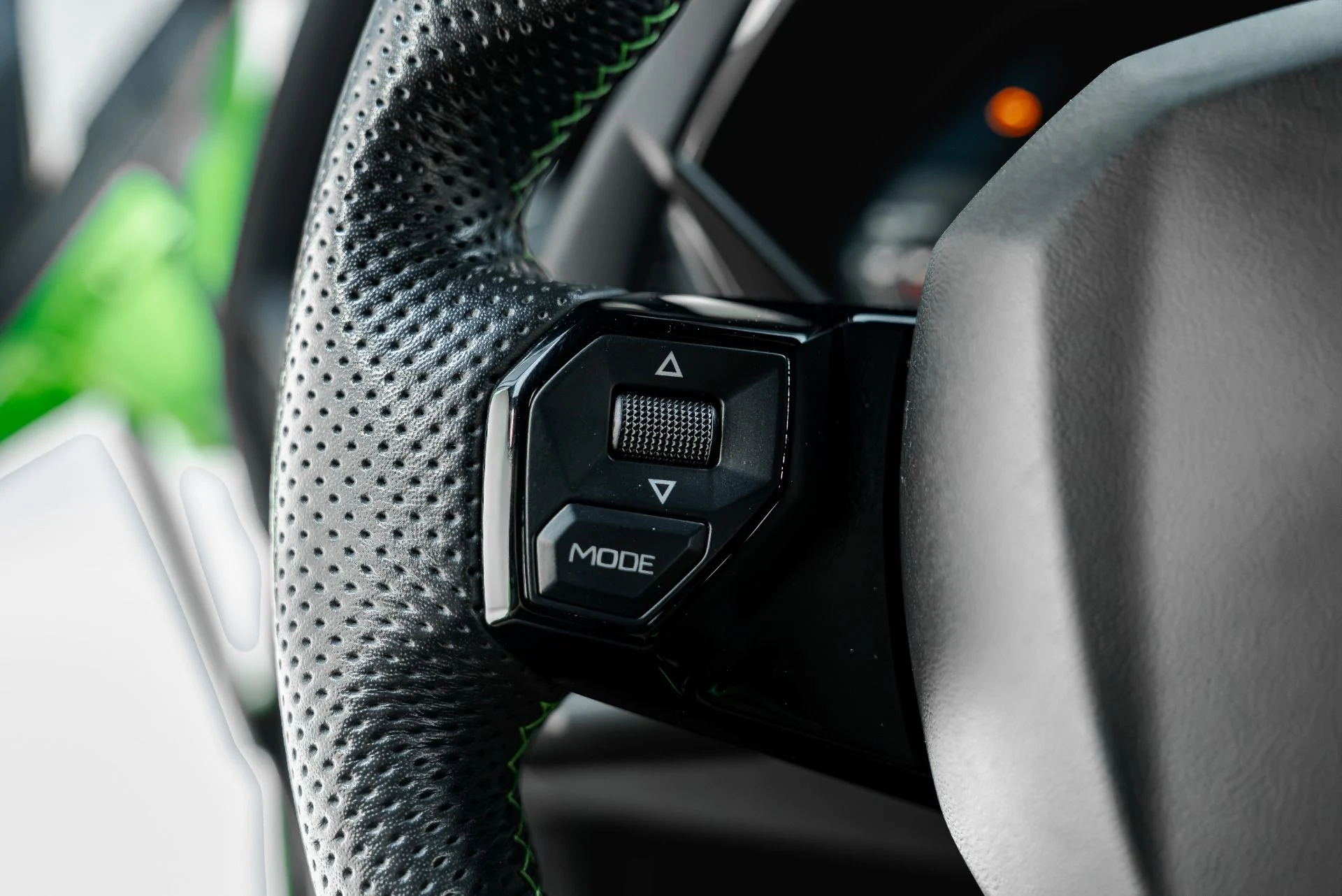 mph074_2343824058_Used_2019_Lamborghini_Aventador_LP_770_4_SVJ_1789598600_42b27788a4