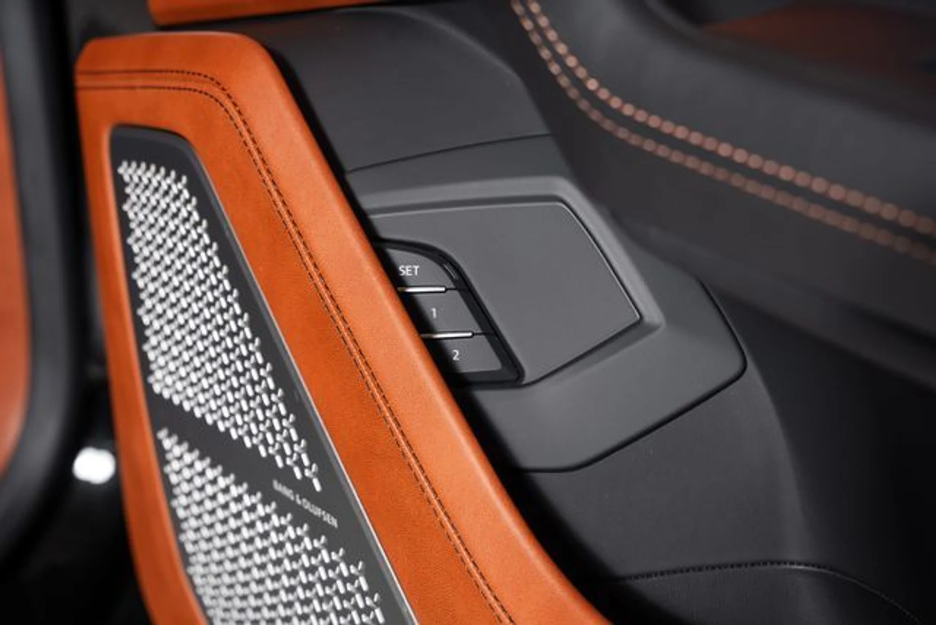 mph074_2416554683_af8ca0b4e48a84837954e6eb59f20002x_3589ad7a27