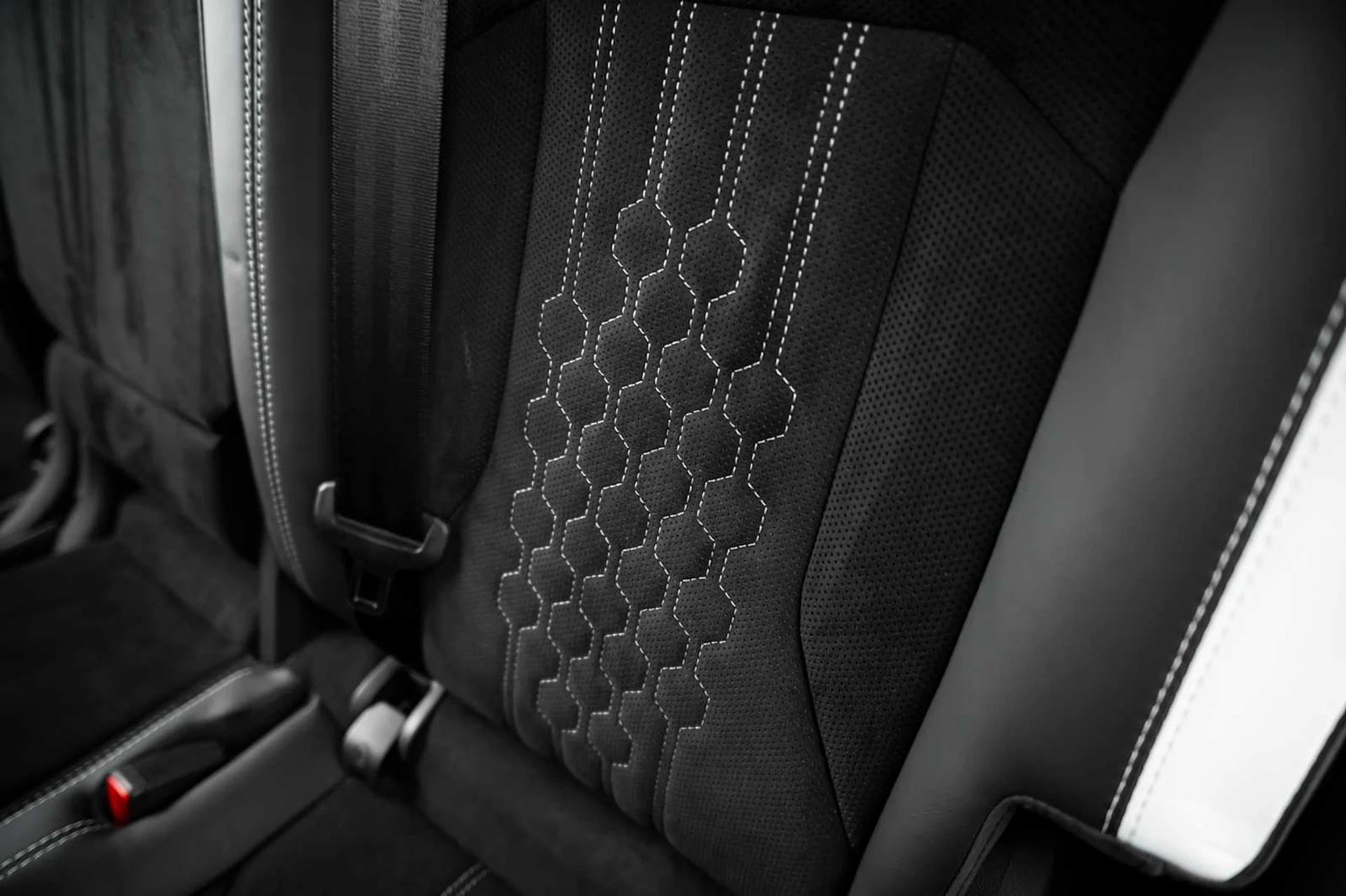 mph074_2521045955_529a8d0ec0860c8d9b9482eb422ef00dx_96ac44e3bd