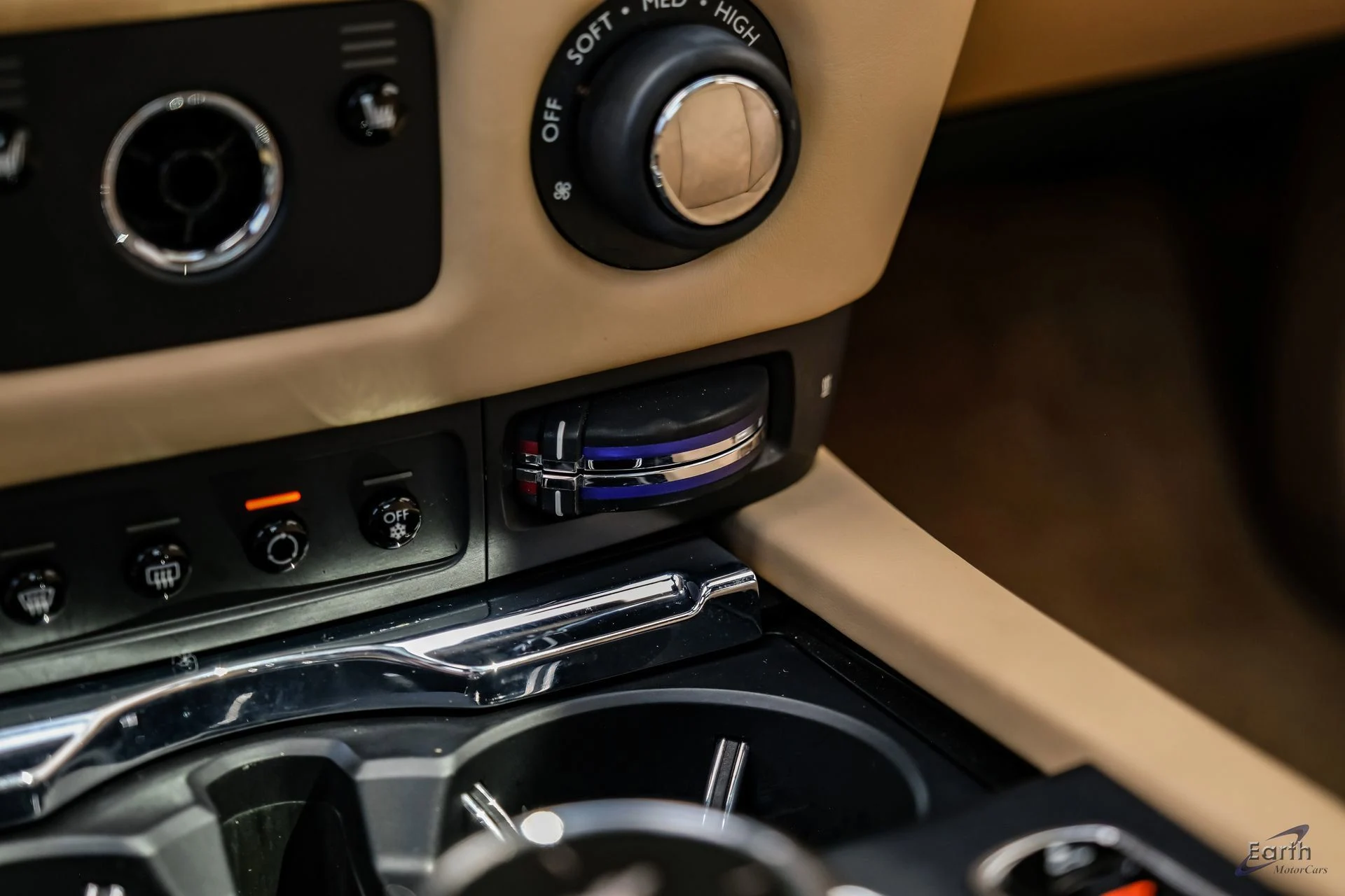 mph074_2521367849_e129f6612058832dee8aa17e1aa6af10x_7a7a152744