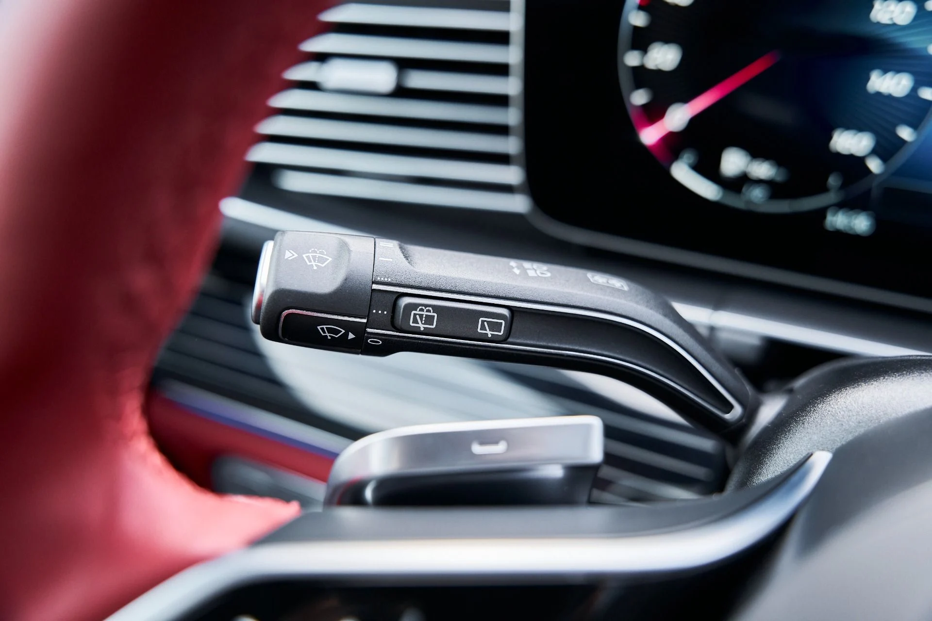 mph074_2541679194_Used_2026_Mercedes_Benz_GLS_Maybach_GLS_600_1769136414_da9705bb22