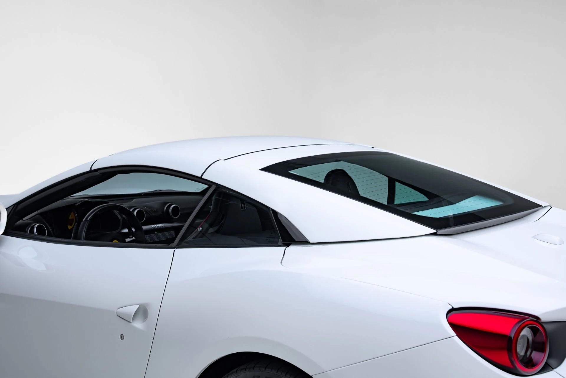 mph074_255201781_Used_2022_Ferrari_Portofino_M_1773357430_386df918af