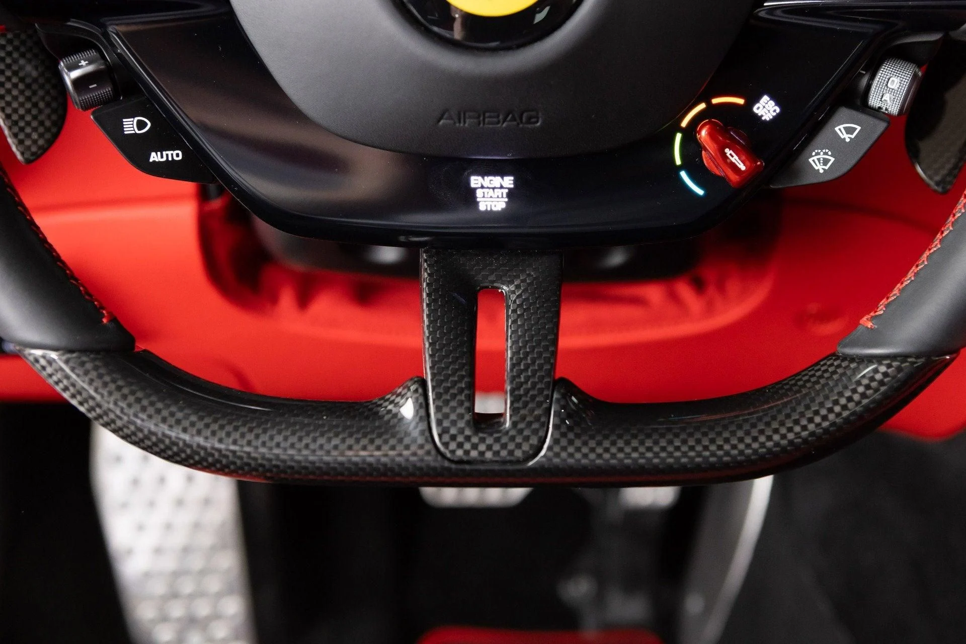 mph074_2552061901_Used_2024_Ferrari_Roma_1777368661_58a58e8c6d