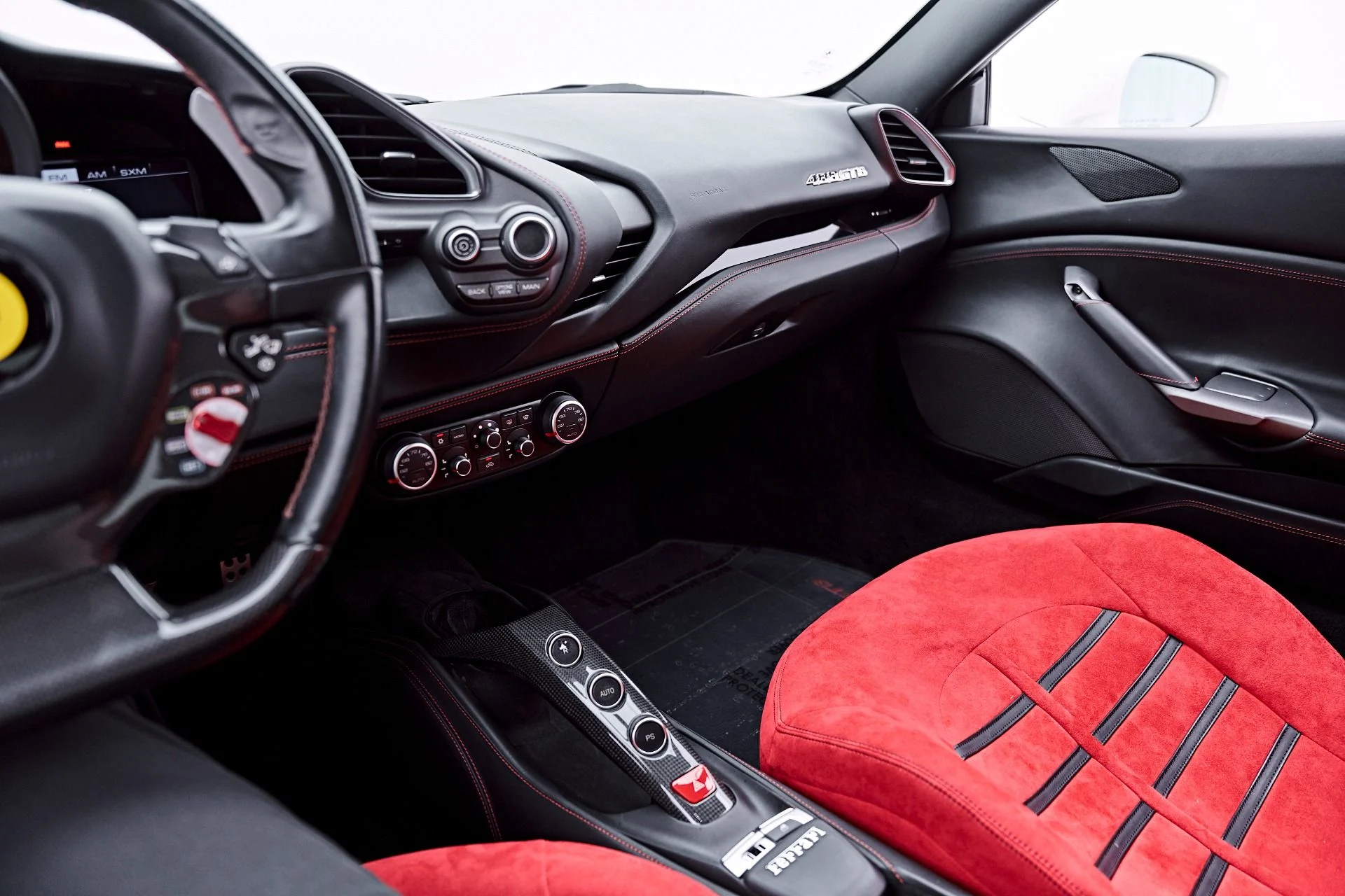 mph074_2621918416_Used_2018_Ferrari_488_GTB_Base_1782869782_afdde274de