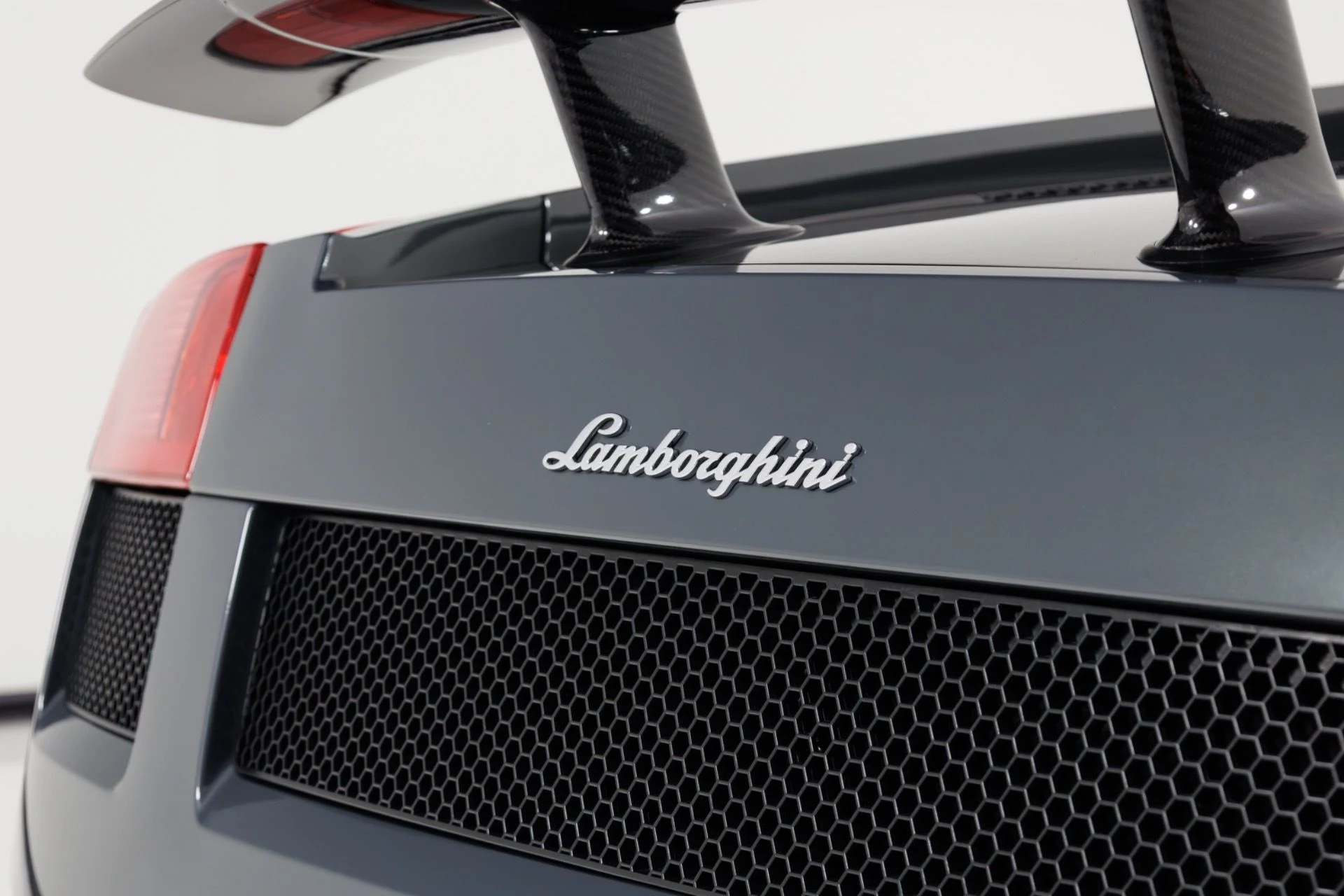 mph074_2645758179_Used_2008_Lamborghini_Gallardo_Superleggera_1775229390_9f34991f8c