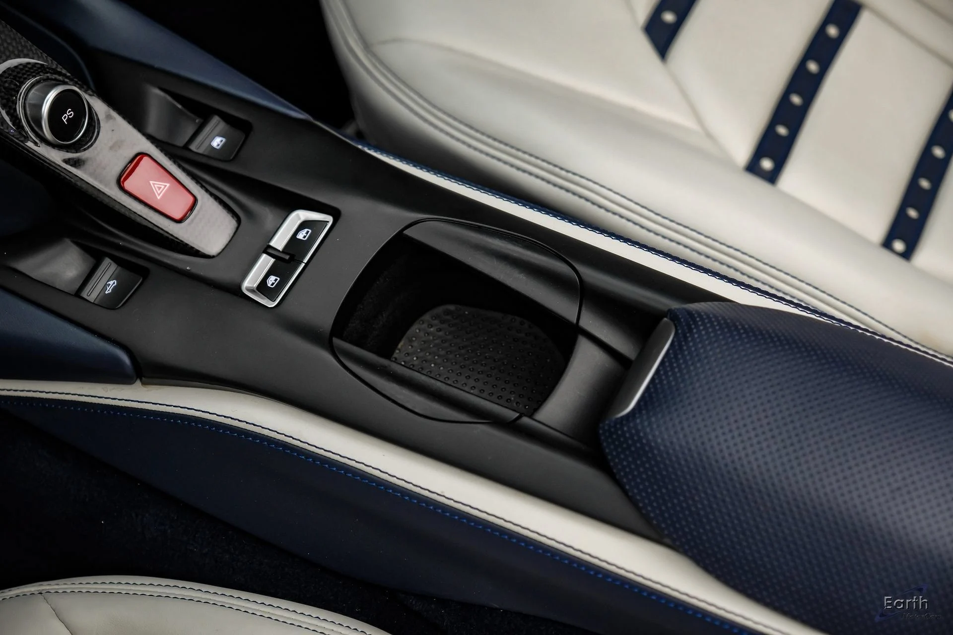 mph074_2701227220_b8661dd2fed218e0f703af6e813c2e50x_74ff13f90a