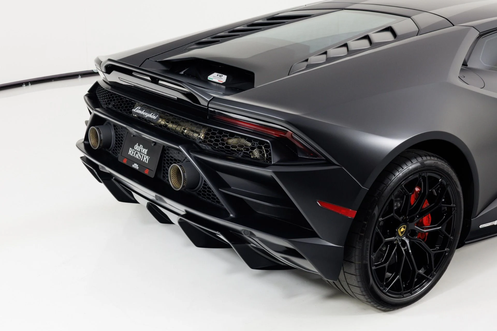 mph074_2767435716_Used_2023_Lamborghini_Huracan_EVO_1790005644_f9bce89e1b