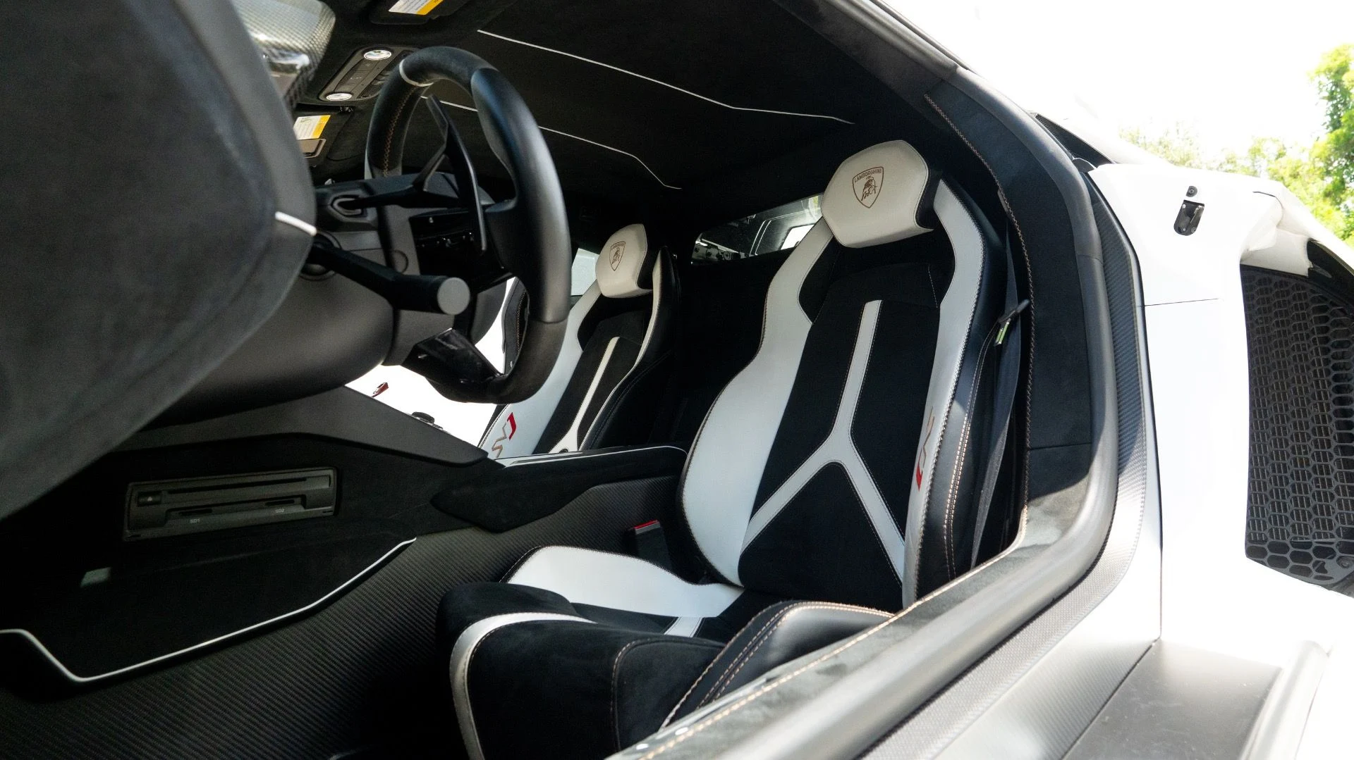 mph074_2788785278_Used_2019_Lamborghini_Aventador_LP_770_4_SVJ_1754340799_177df68962