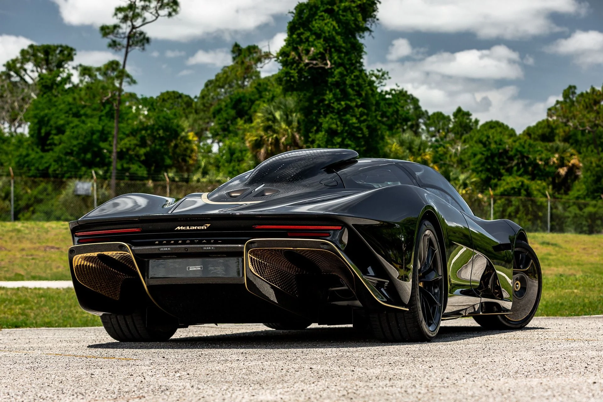 mph074_2803212239_Used_2020_Mc_Laren_Speedtail_XP_10_Bespoke_8b6fe7419f