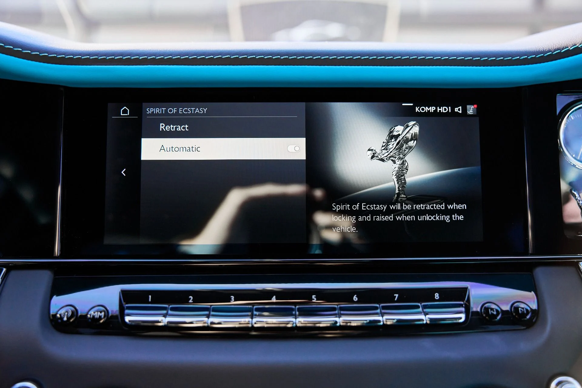 mph074_2808078064_Used_2025_Rolls_Royce_Cullinan_Base_1767668969_4c8771e2fb