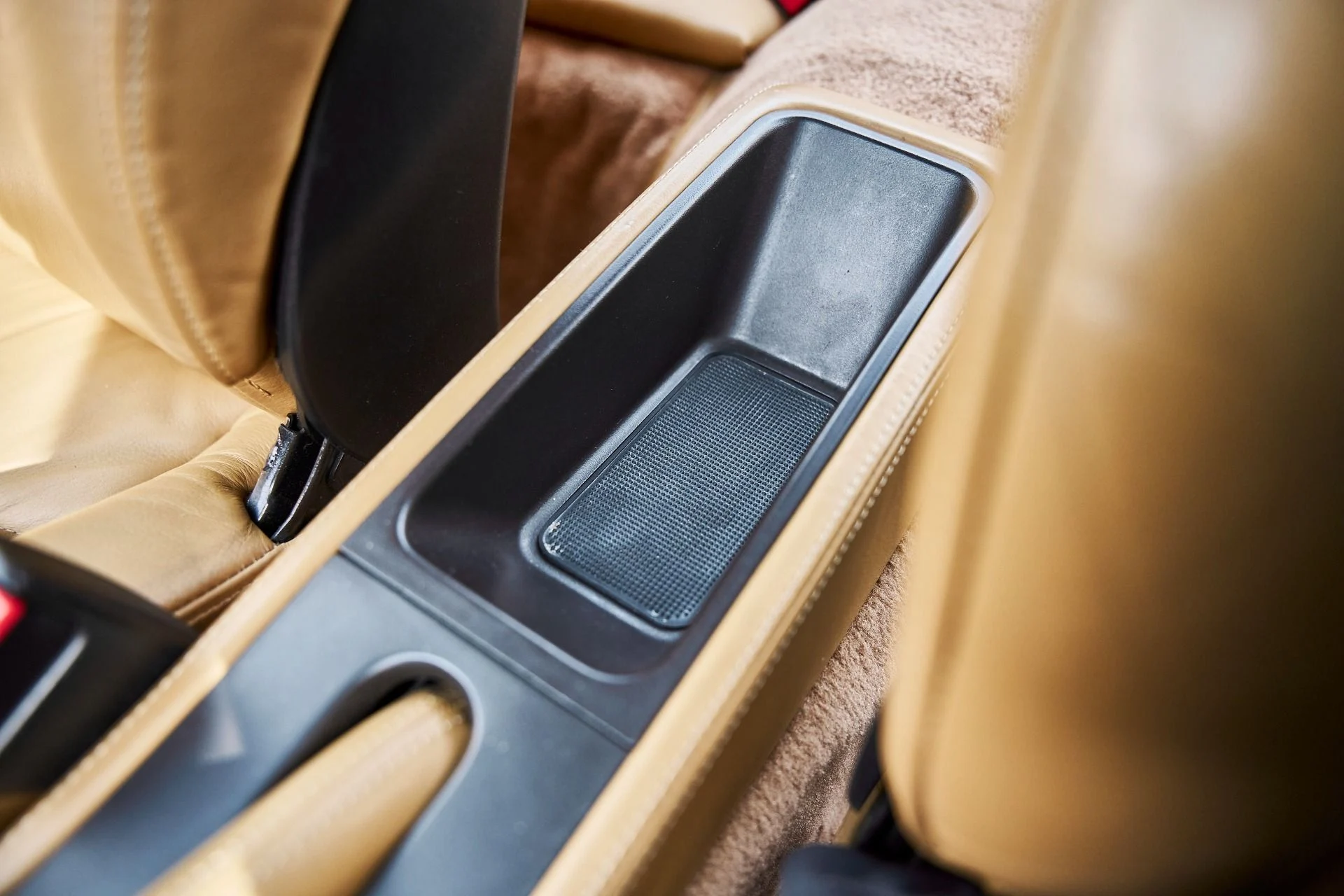 mph074_2834528732_Used_1997_Porsche_911_Turbo_1770864859_a4c261e83d