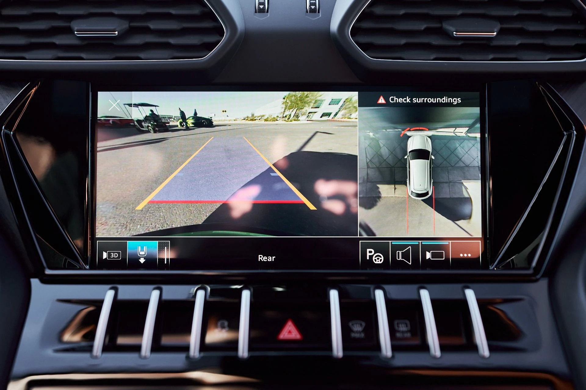 mph074_2868057188_Used_2022_Lamborghini_Urus_1764710552_637bc7370b