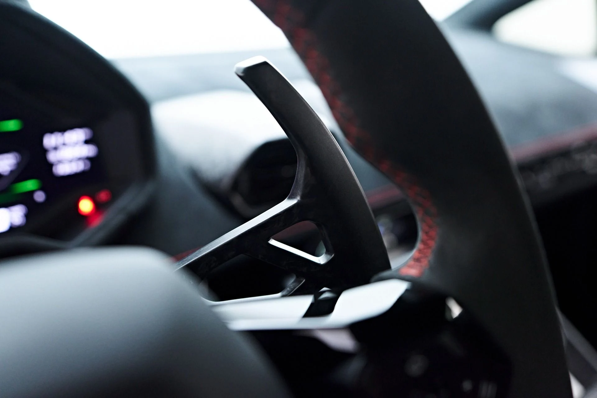 mph074_2897045544_Used_2018_Lamborghini_Huracan_Performante_1761069228_9d99063440