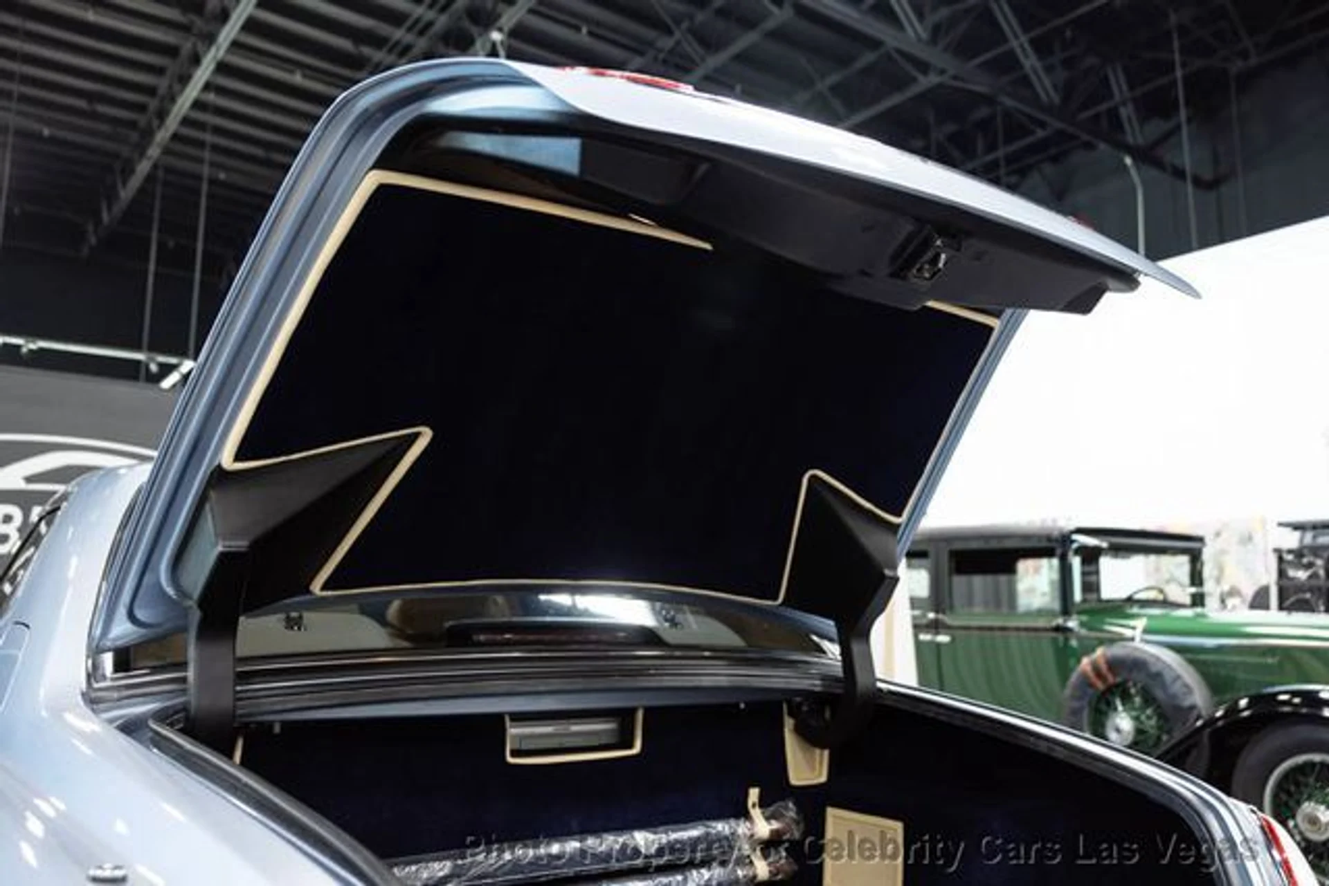 mph074_2924935513_used_2002_rolls_royce_silver_seraph_lastofline1of120forus170totalworldwide_9707_23079302_79_640_1f4b503626