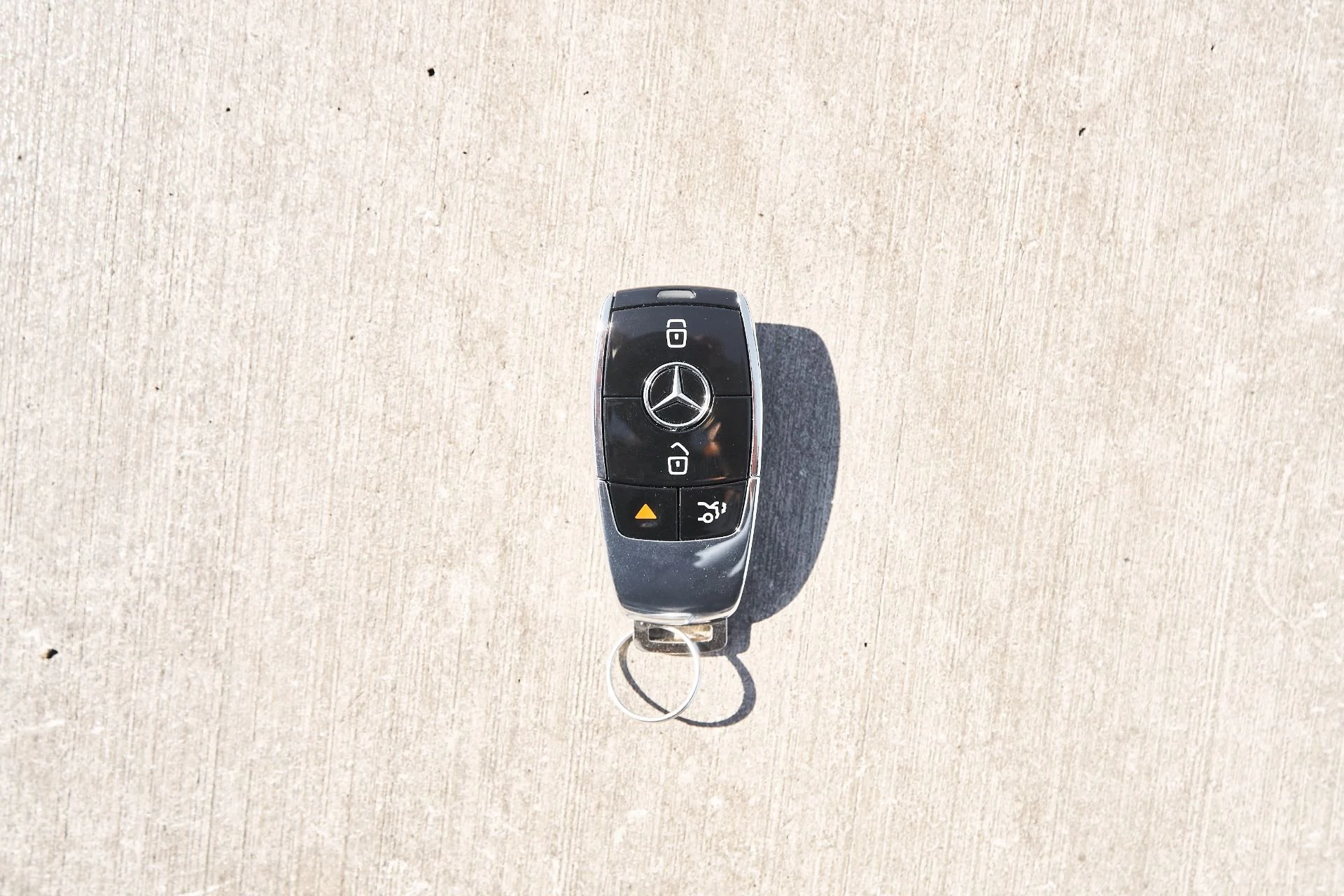 mph074_3053741837_Used_2024_Mercedes_Benz_GLS_Maybach_GLS_600_1762306438_7fdb397b6c