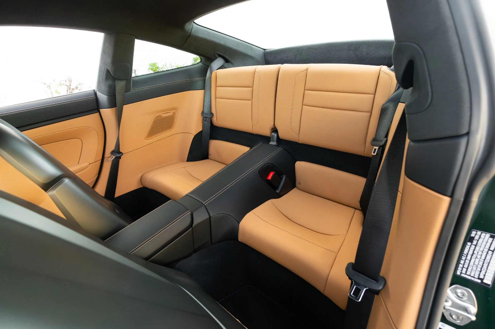 mph074_3133995758_Used_2026_Porsche_911_GT_3_Touring_1770143984_7fdfd22dde