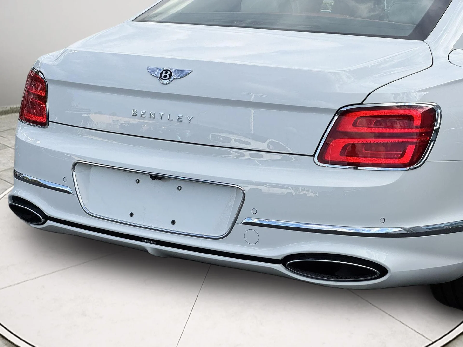 mph074_3154865604_616db9edc378910e62f6445bc5592b47_9ed2b57d03