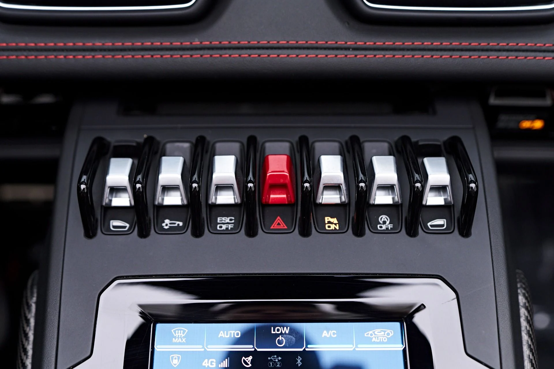 mph074_3164409077_Used_2020_Lamborghini_Huracan_EVO_Base_1755655978_5269fa0fc9