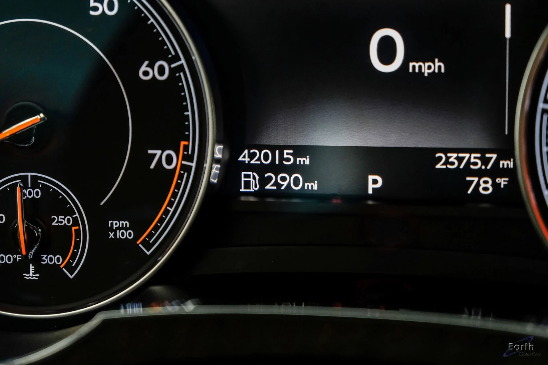 mph074_3200444180_376f3f7588662c1d49ec50cf8c25dbe2x_d27d0db505