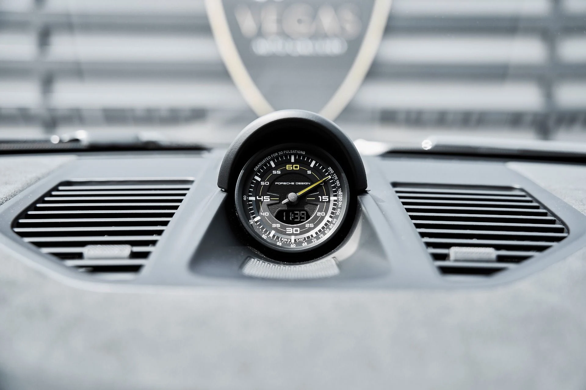 mph074_3256982488_Used_2025_Porsche_911_GT_3_1775332974_1be4129697