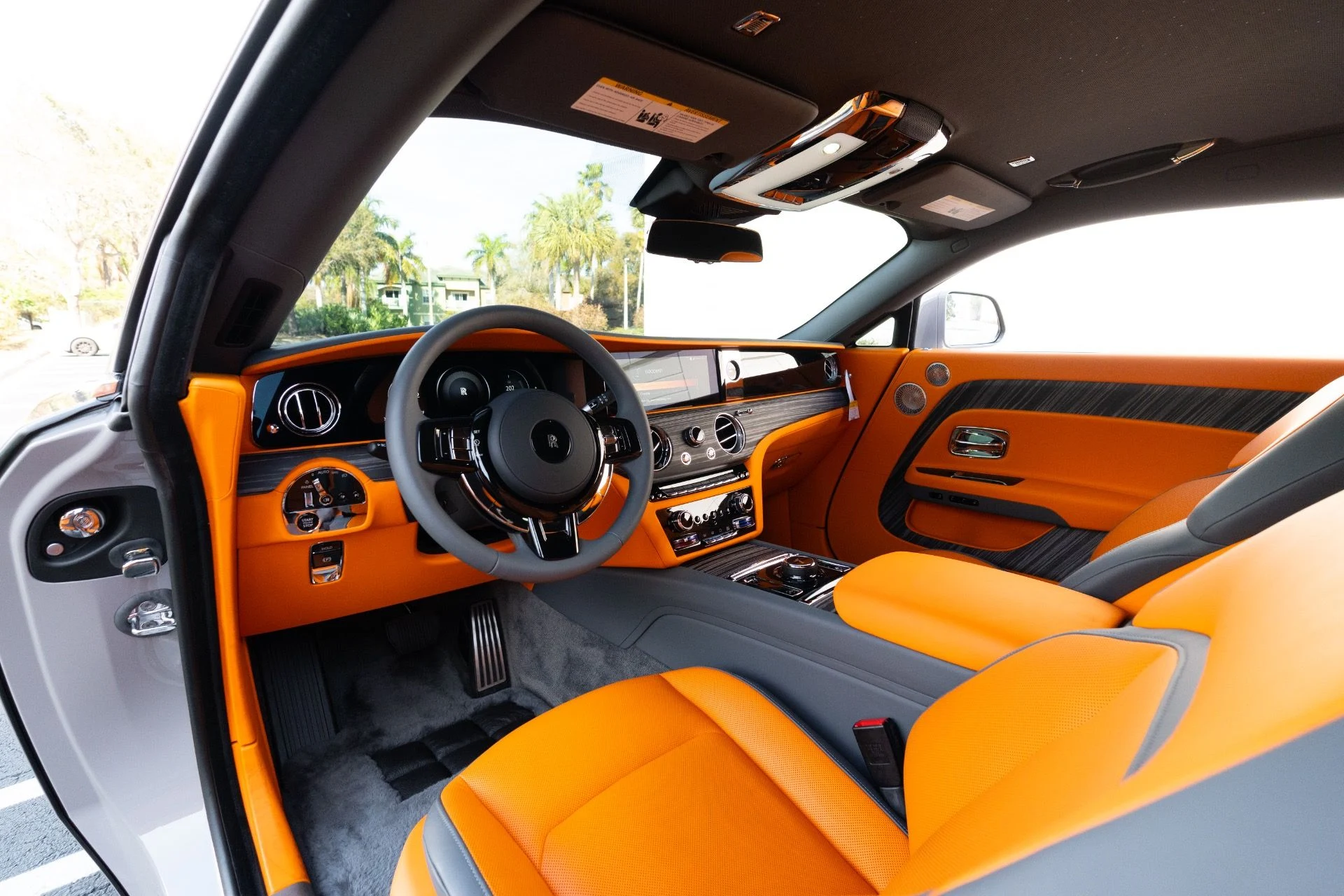 mph074_326841774_Used_2024_Rolls_Royce_Spectre_1772250917_574375d2c6