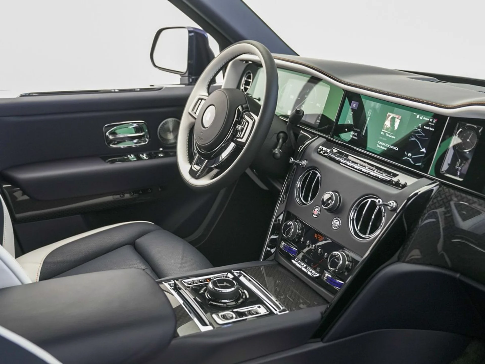 mph074_3279291984_9987ac7kitidepqd511o26rhem15_e8d38c7e4d