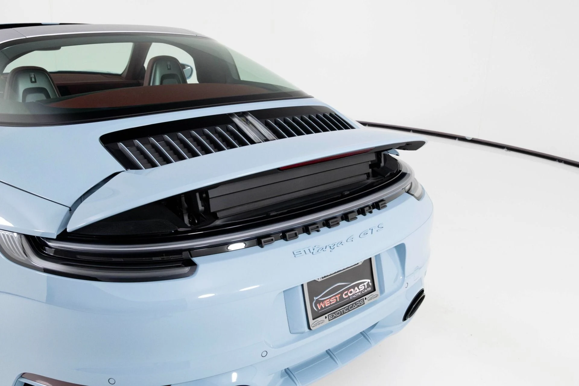 mph074_3465748950_Used_2023_Porsche_911_Targa_4_GTS_1762298471_fe2438131b