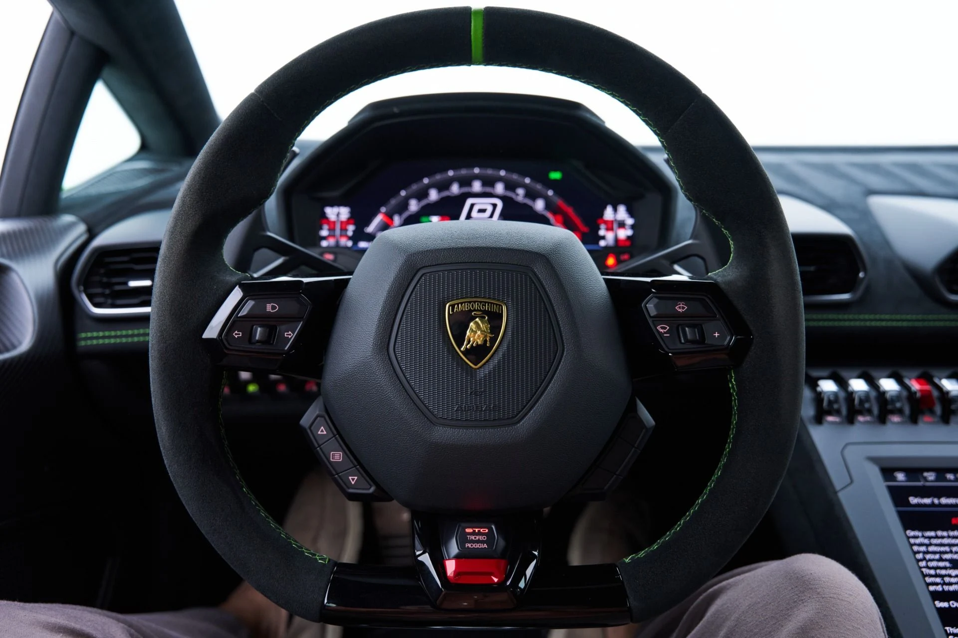 mph074_3562963375_Used_2024_Lamborghini_Huracan_STO_Base_1793231501_bc986972b8